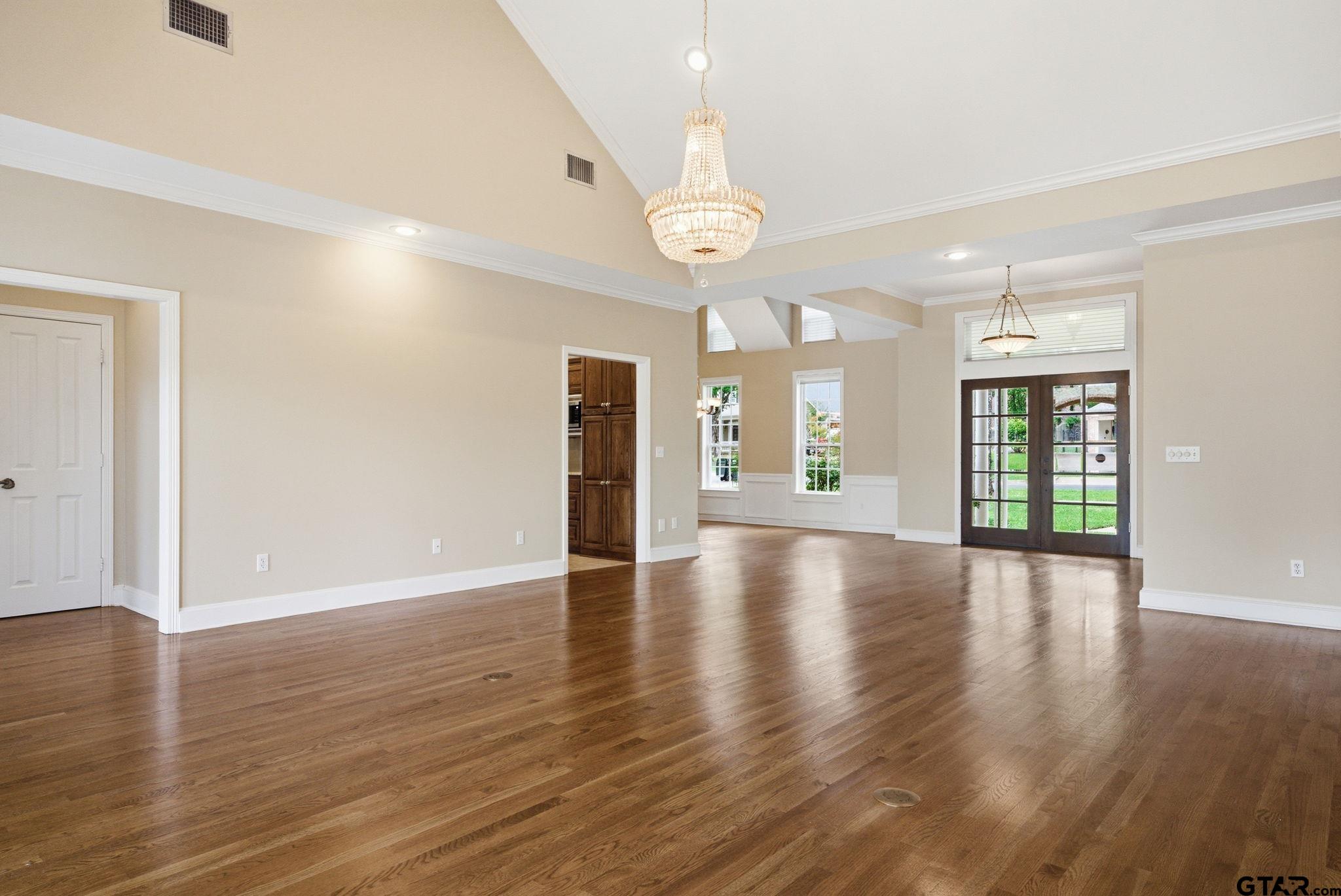 3811 Woods Blvd.