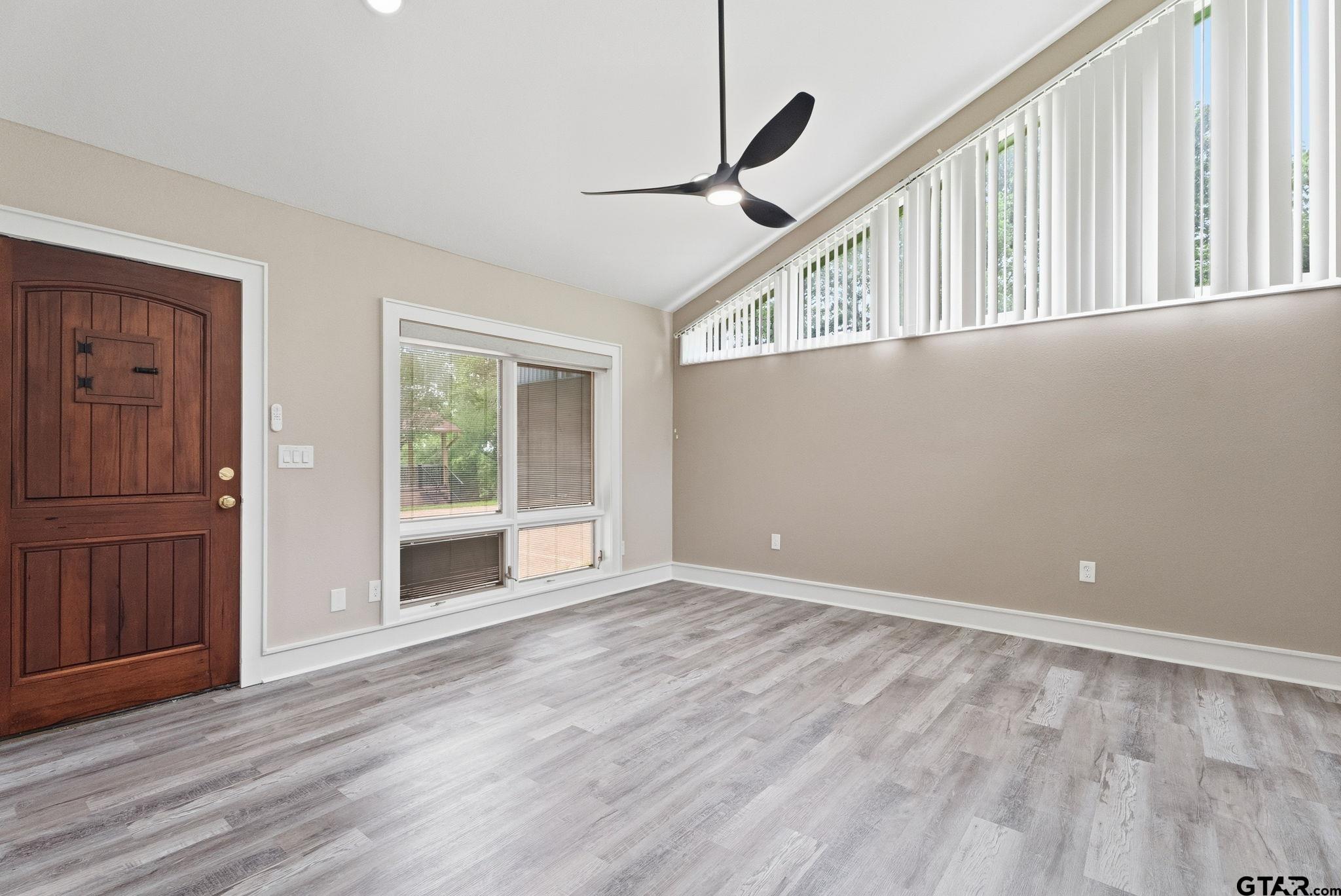 13610 CR 283 N.