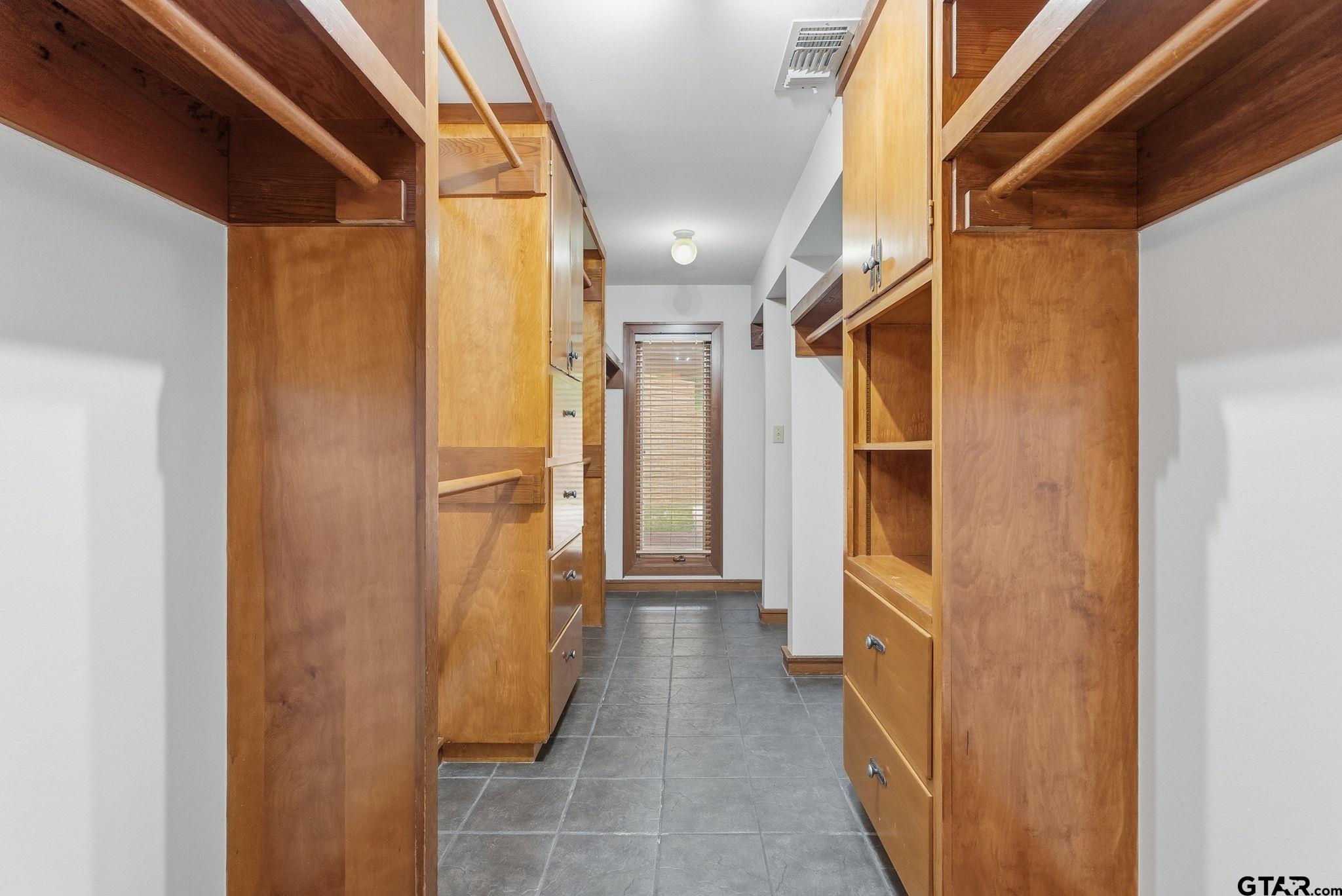 13610 CR 283 N.