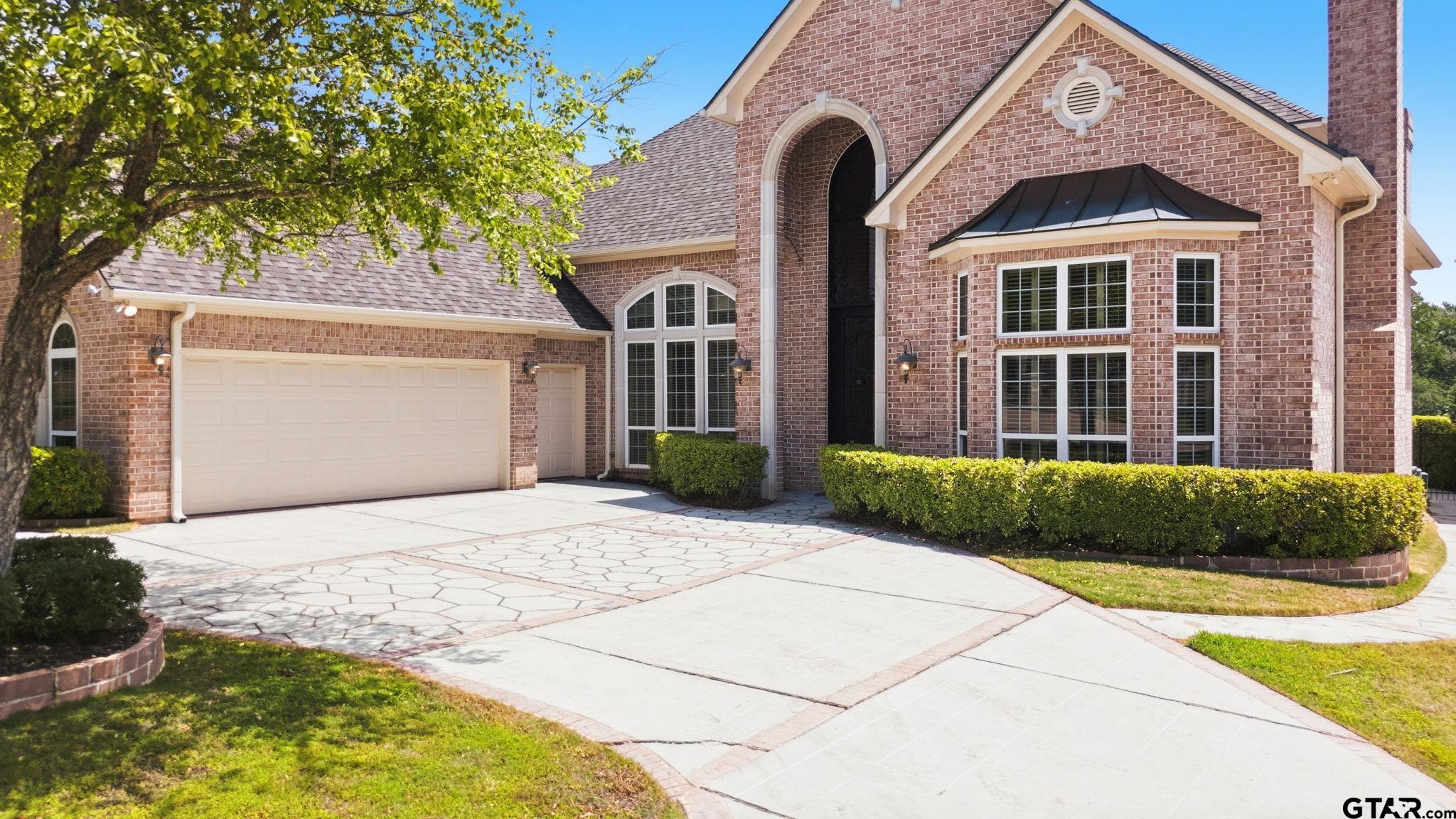 7050 Walden Dr