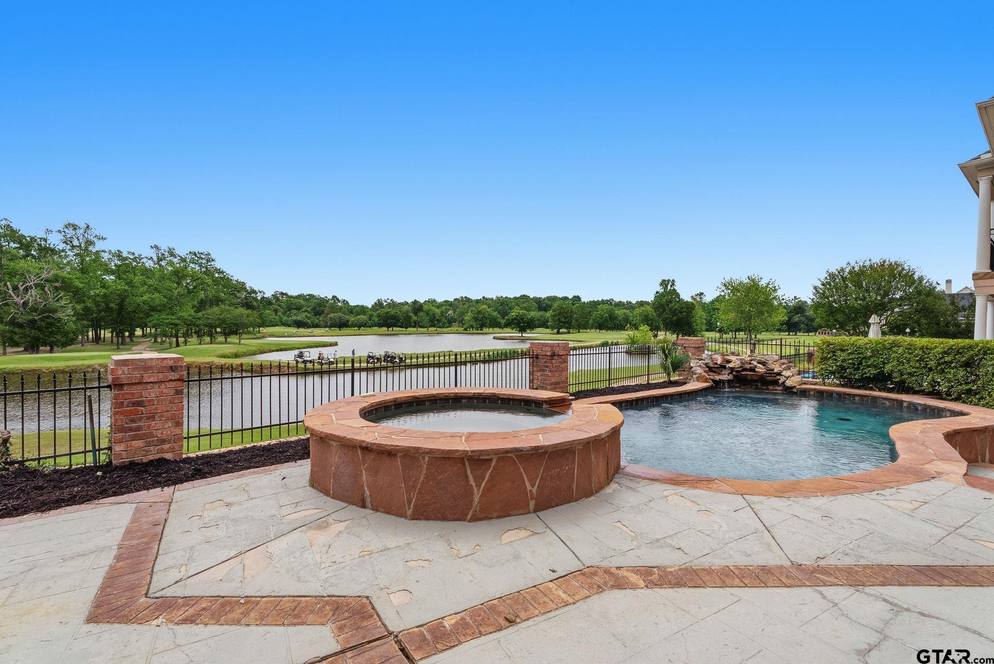 7050 Walden Dr