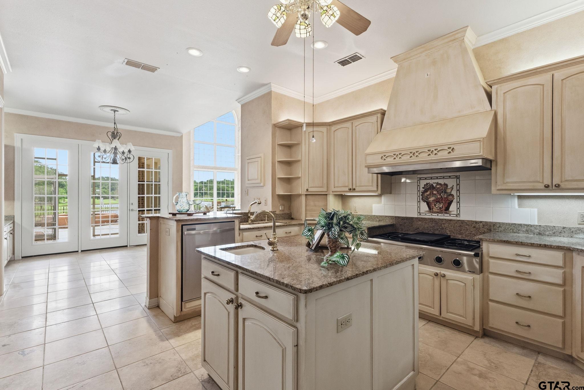 7050 Walden Dr