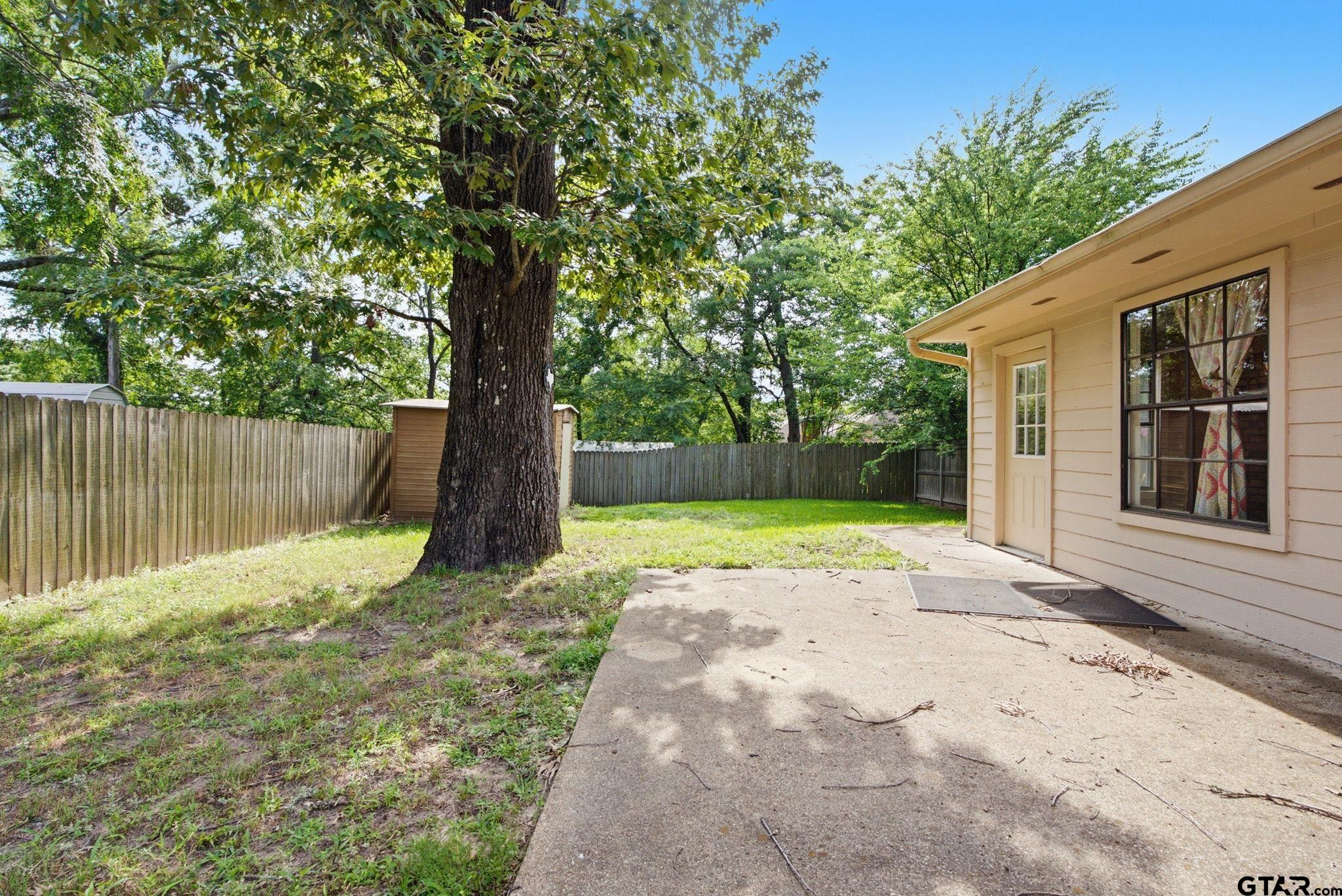 546 Woodside Dr.