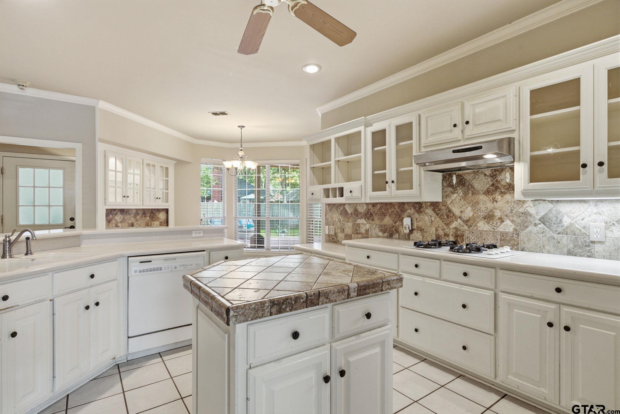 4117 Hollow Oak Cir