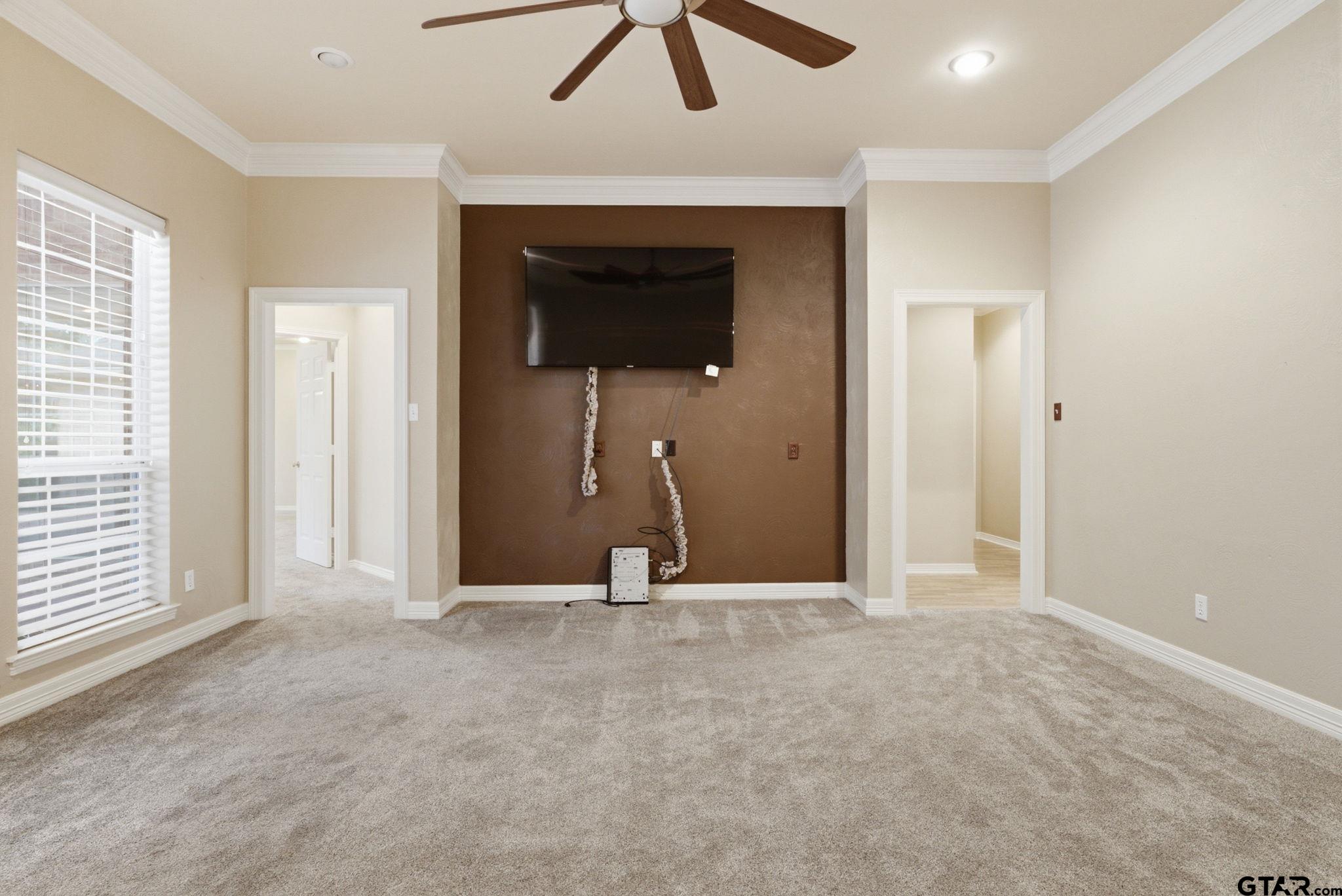 4117 Hollow Oak Cir