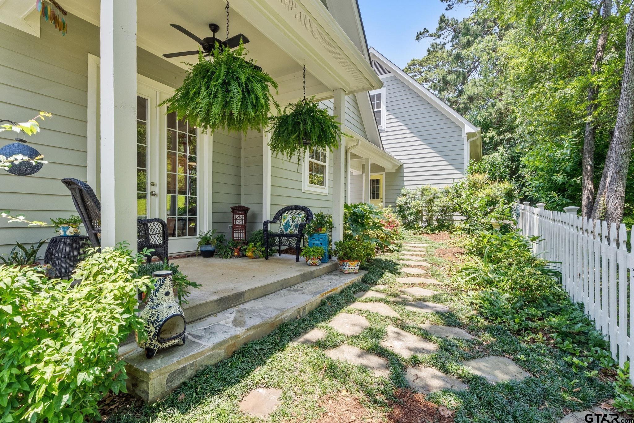 3966 Charleston Park