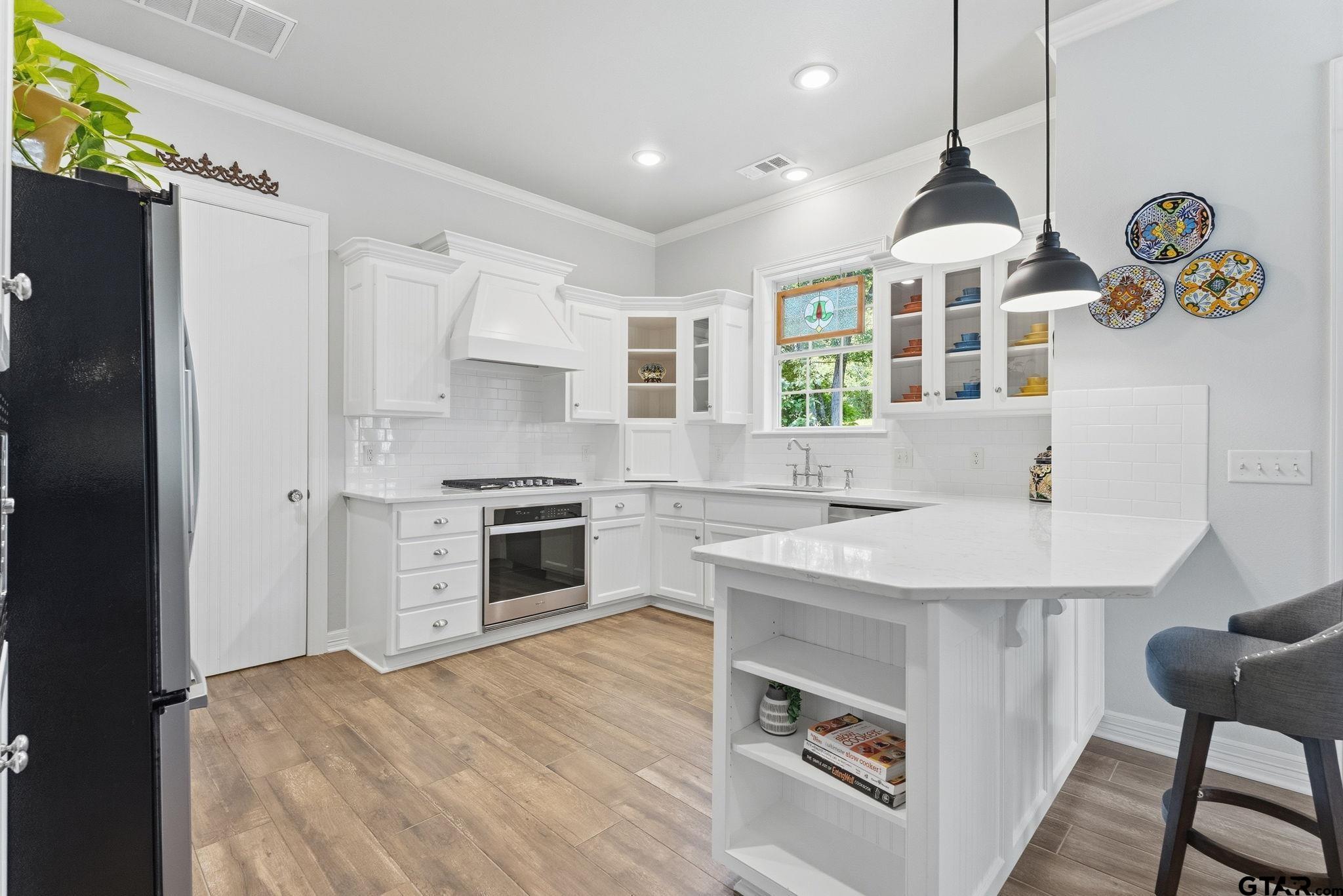 3966 Charleston Park