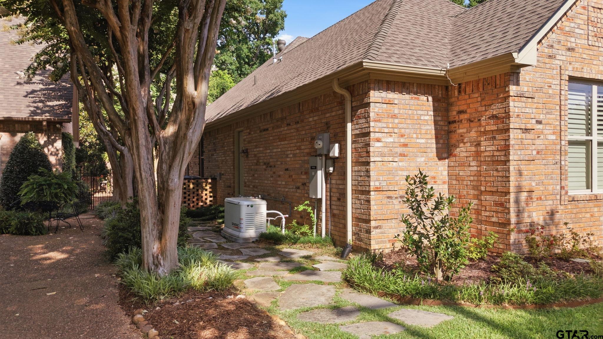 3204 Old Bullard Rd