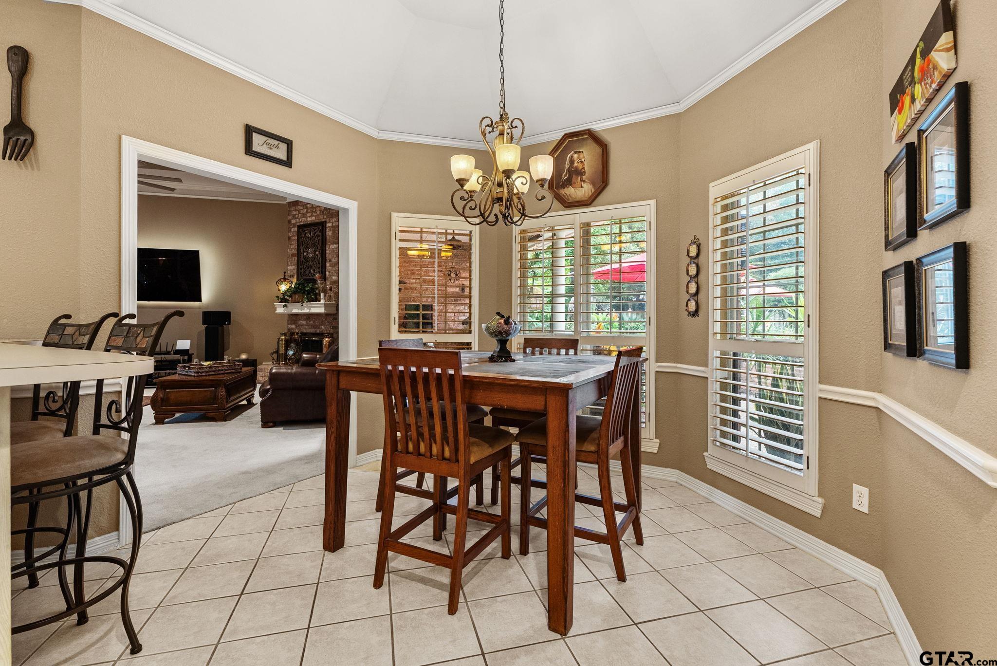 3621 Rock Creek Dr