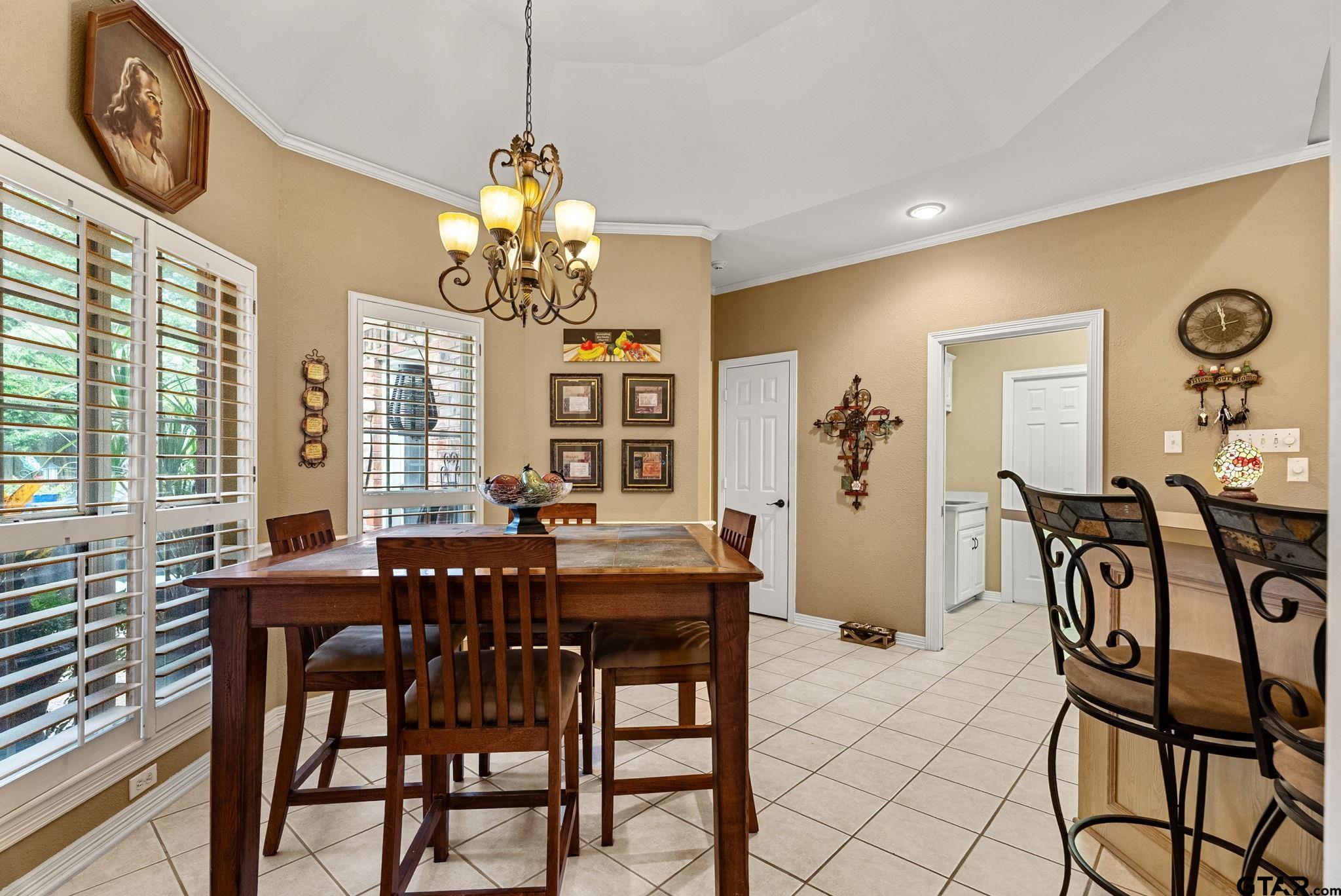 3621 Rock Creek Dr