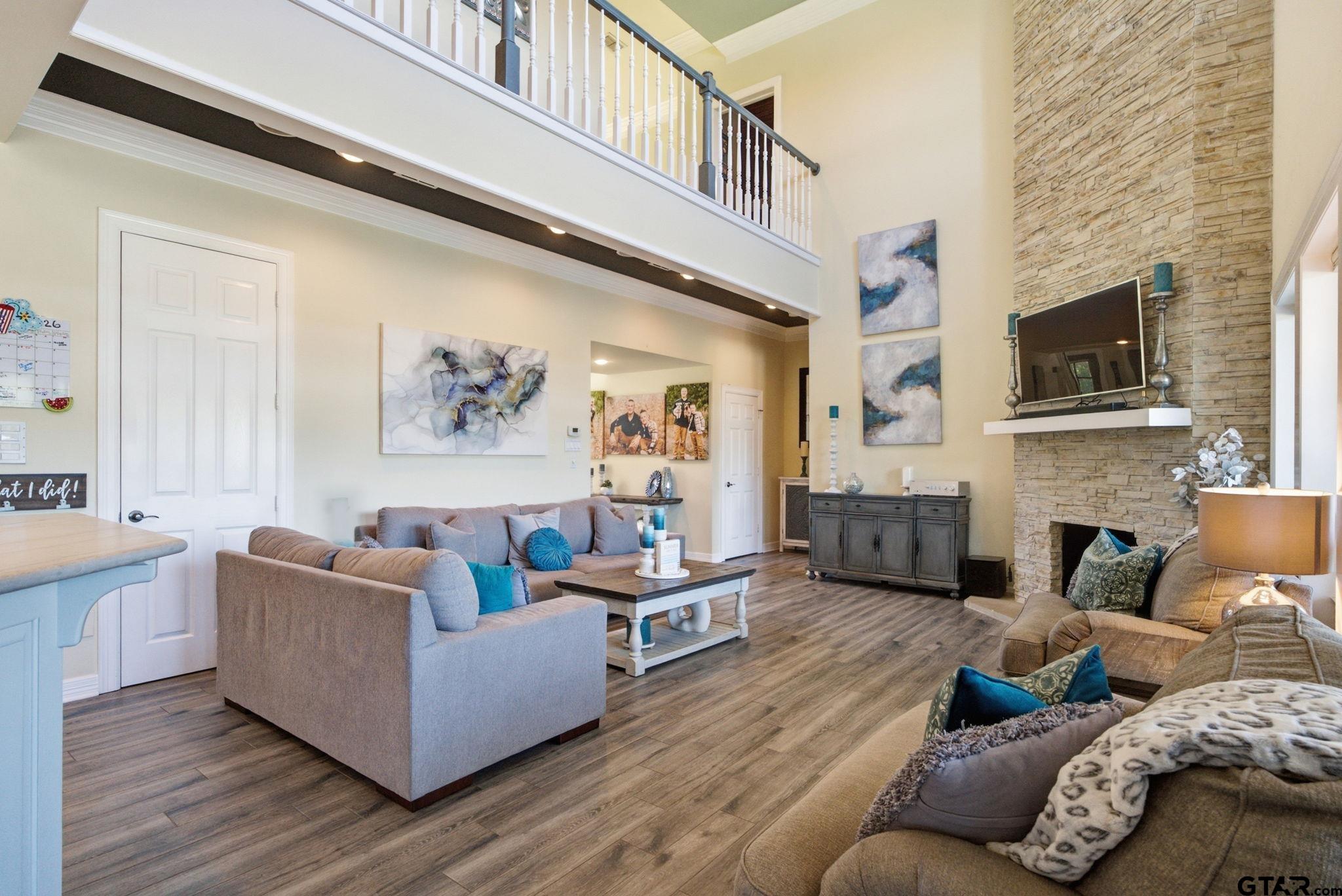 10936 Deer Creek Dr