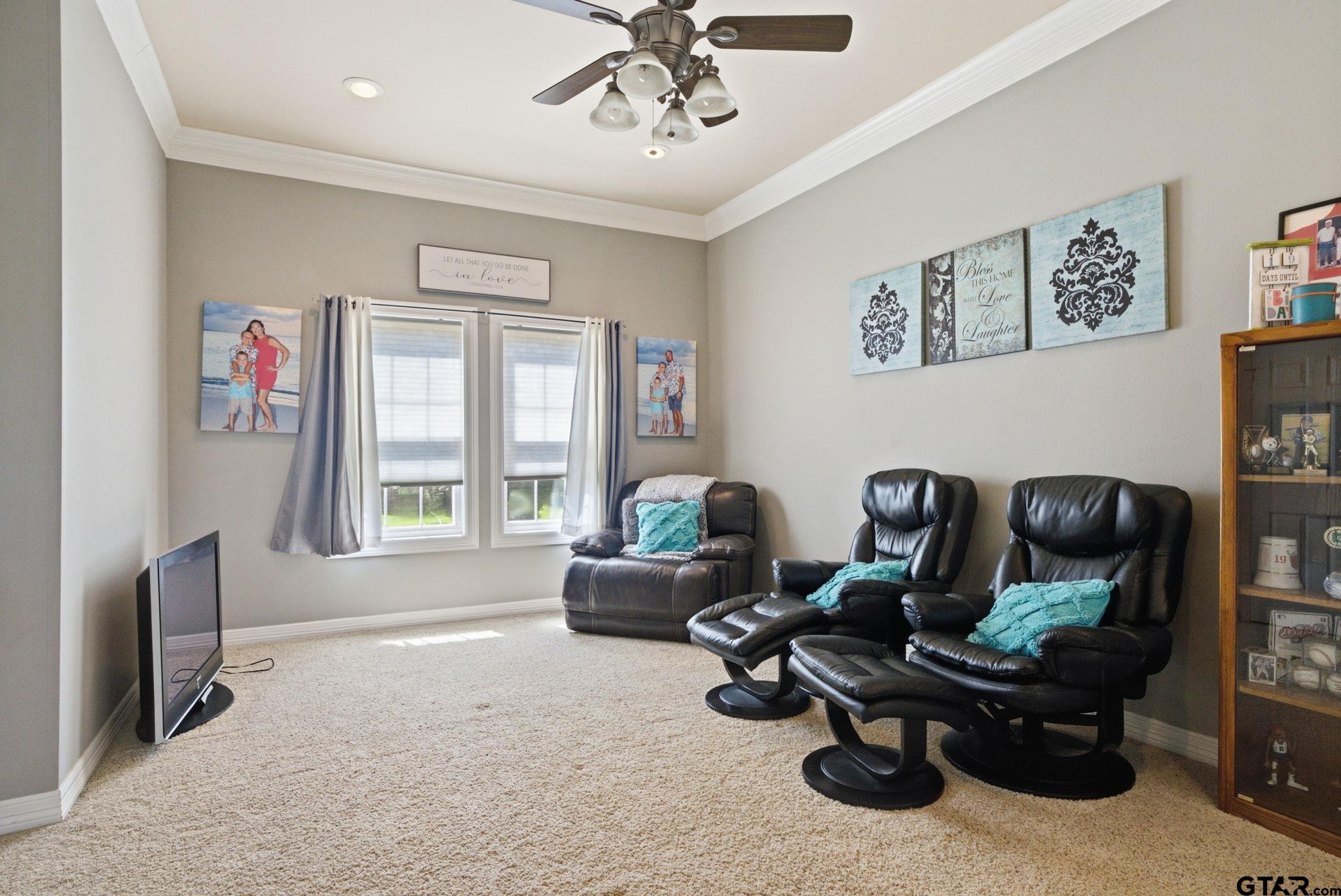 10936 Deer Creek Dr