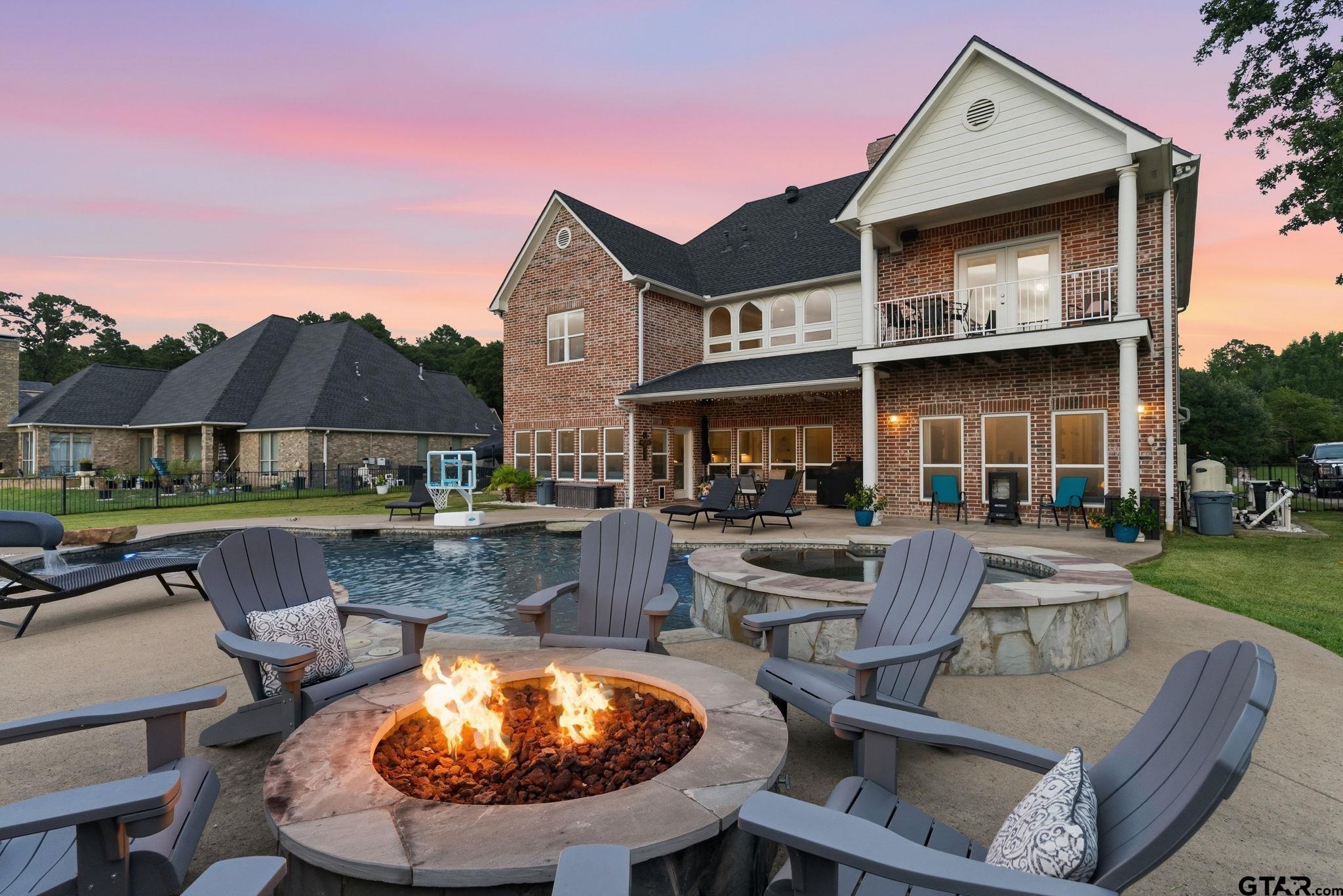 10936 Deer Creek Dr