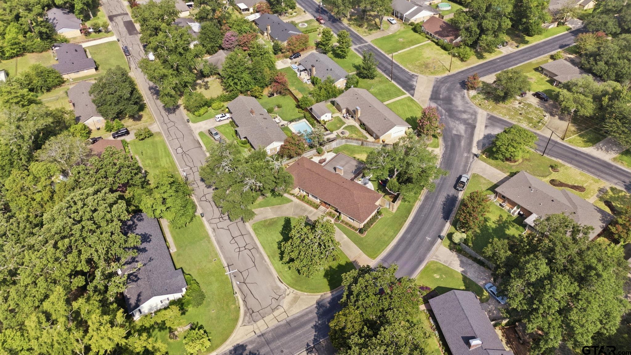 1936 Montrose Dr.