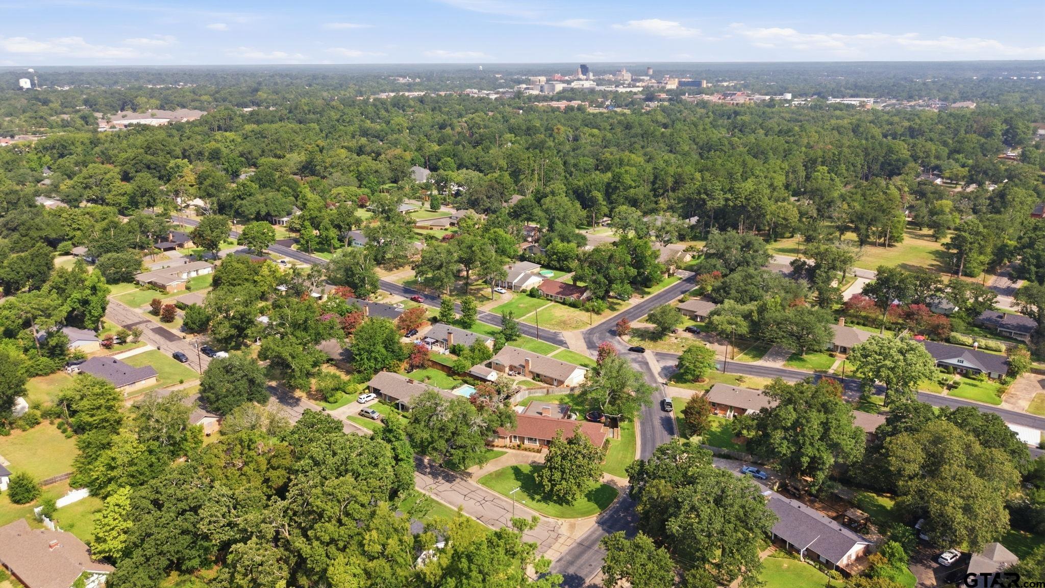 1936 Montrose Dr.