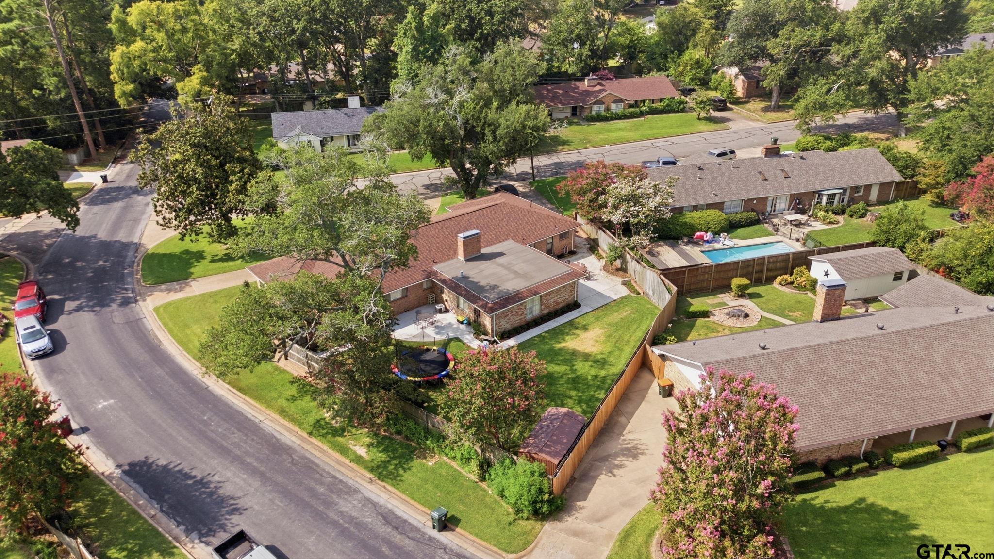 1936 Montrose Dr.