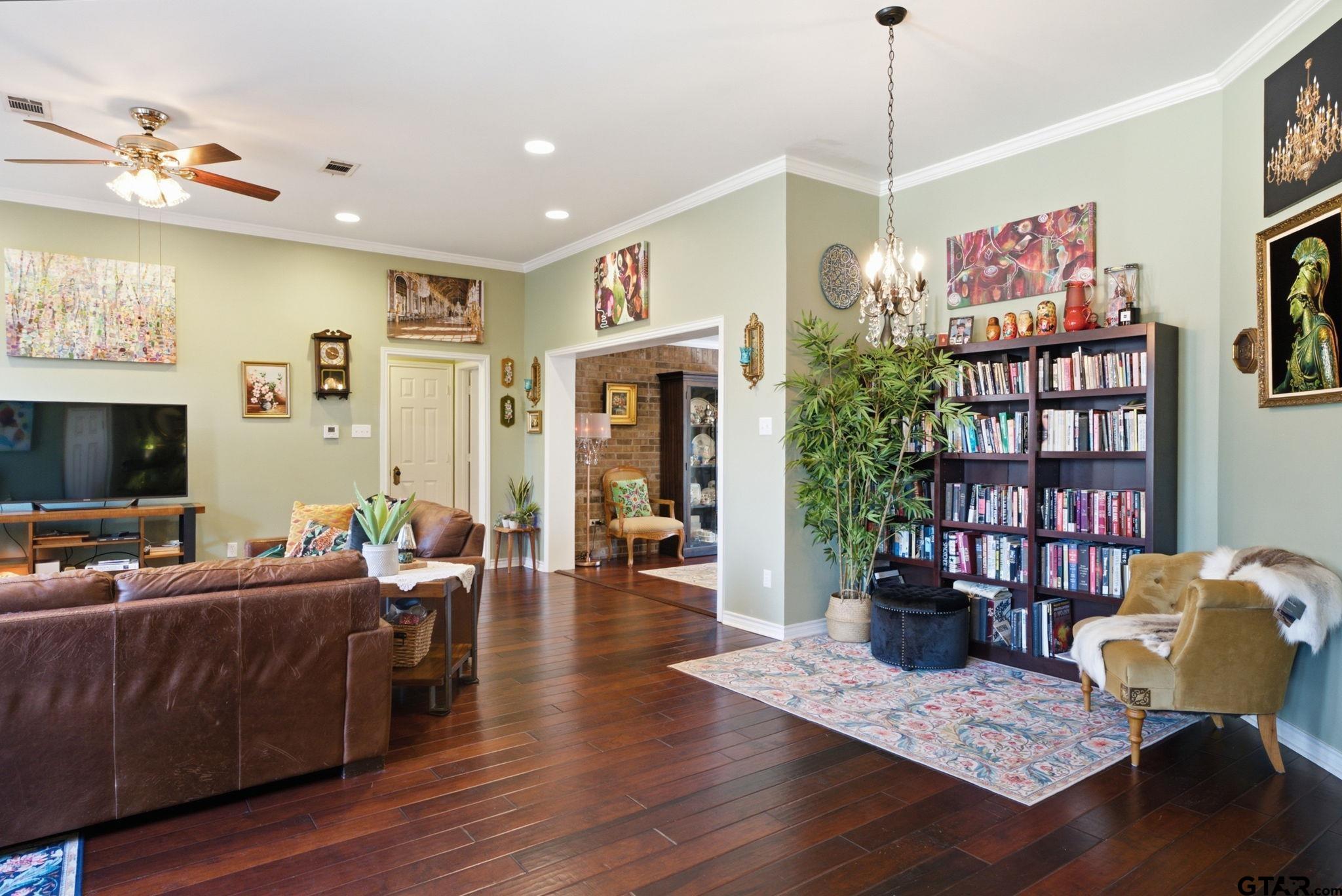 804 Festoon Ct.