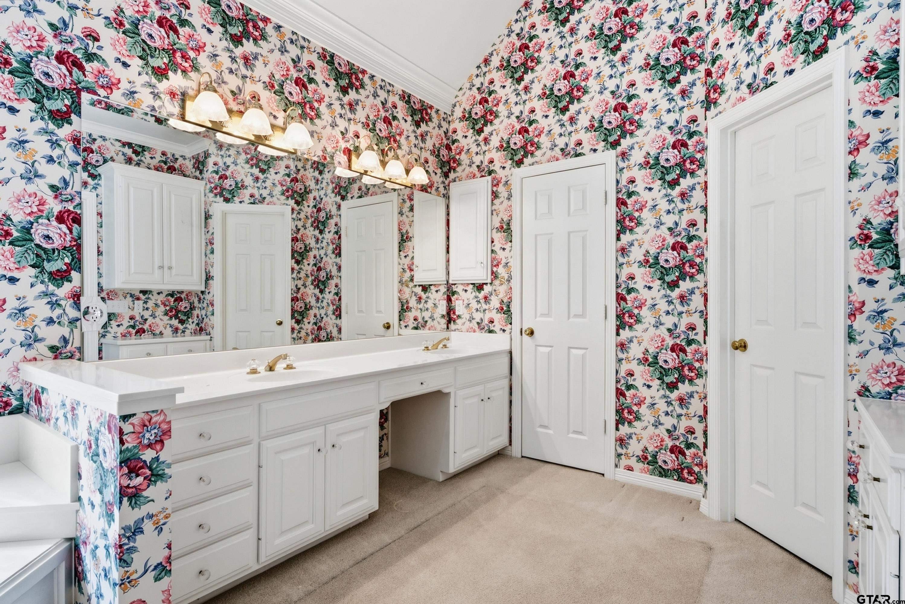 3403 Pinecreek Dr.