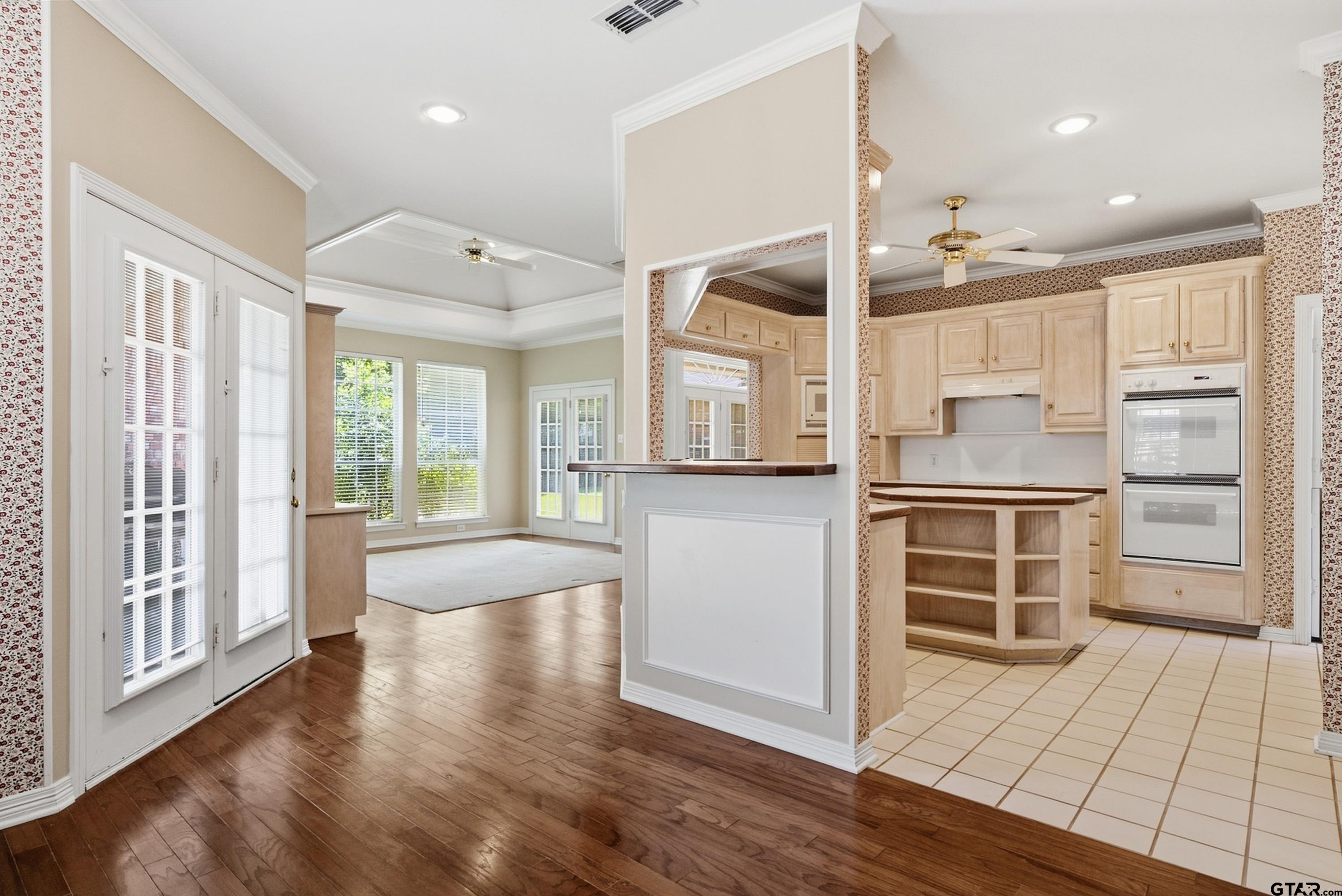 3403 Pinecreek Dr.