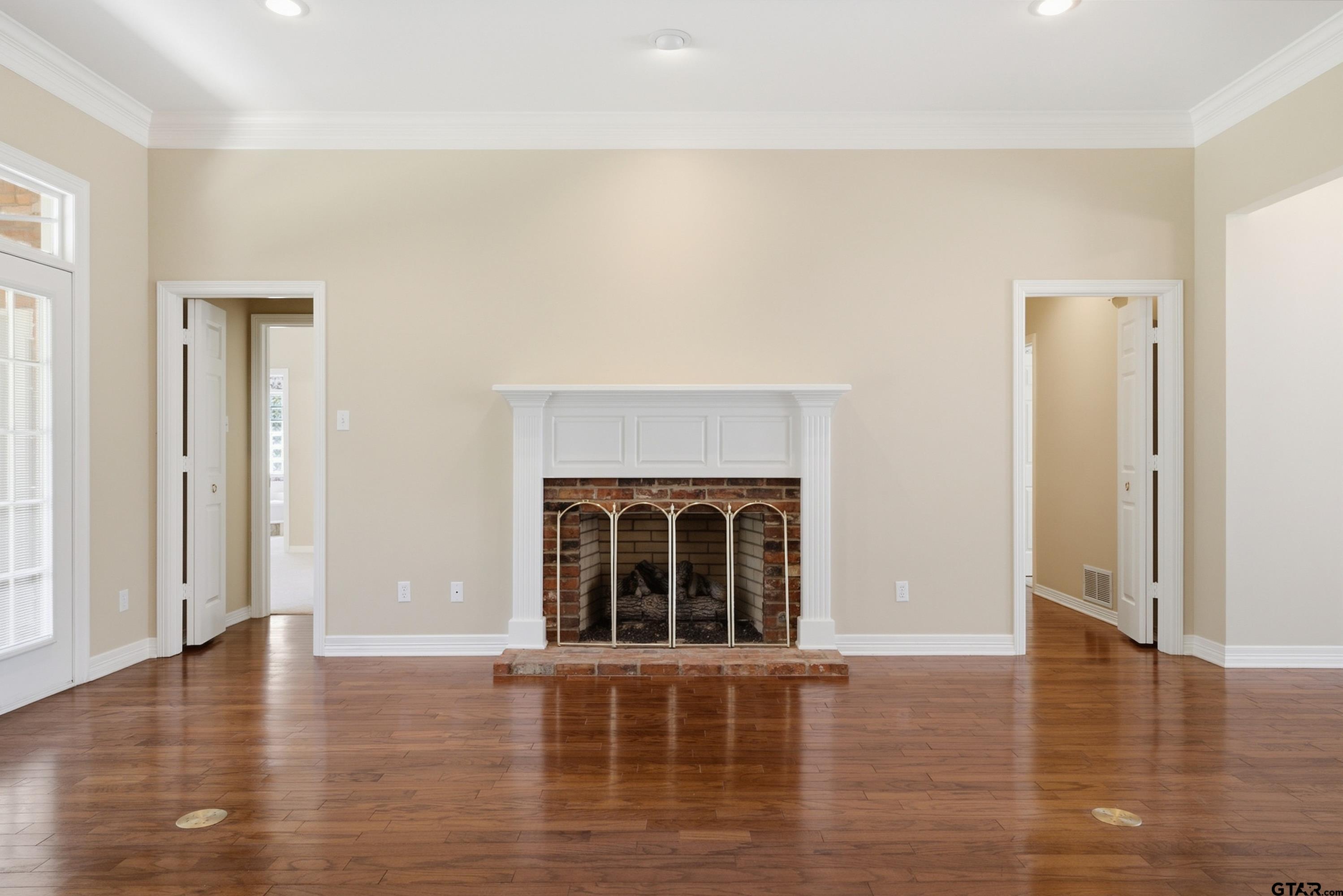 3403 Pinecreek Dr.