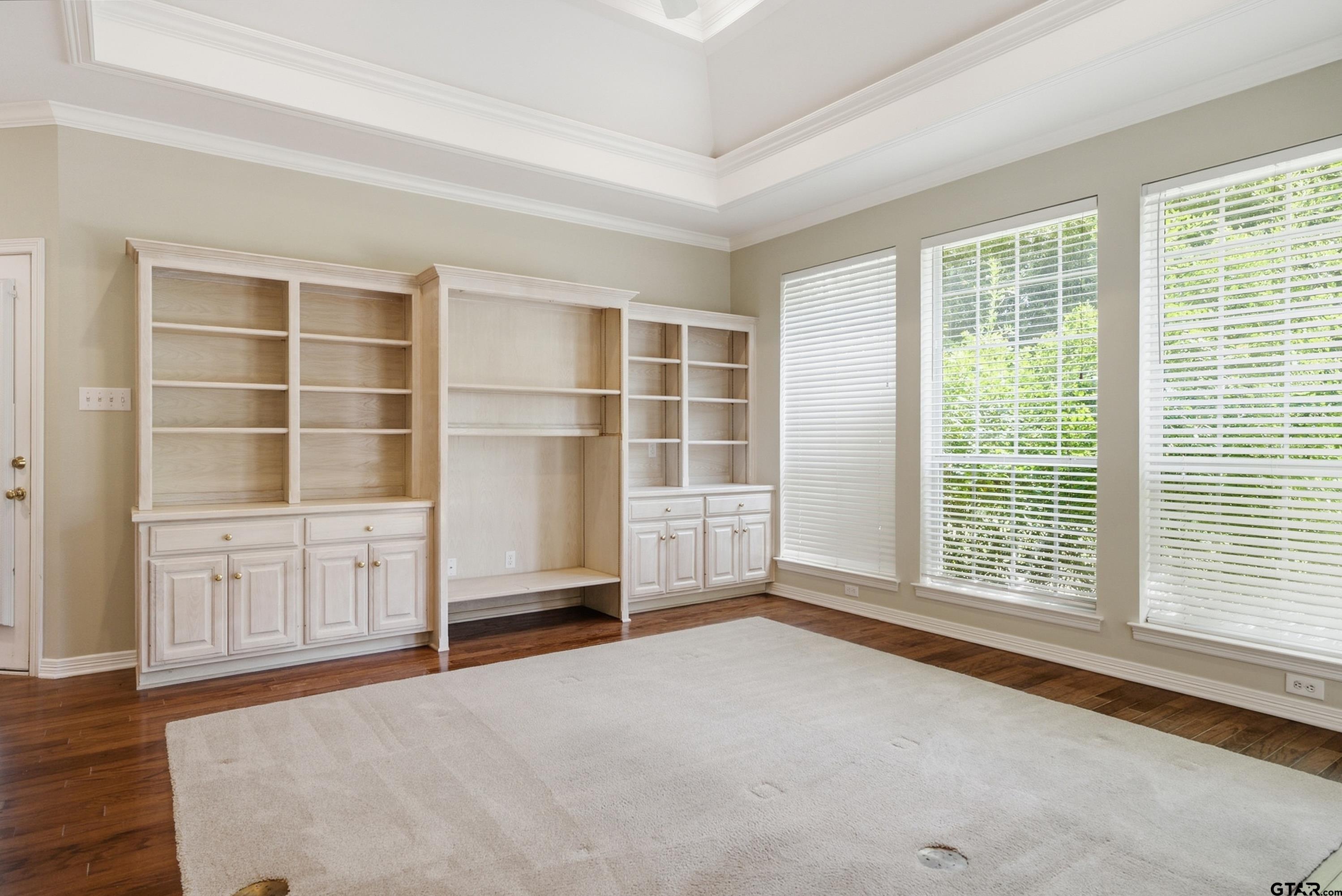 3403 Pinecreek Dr.