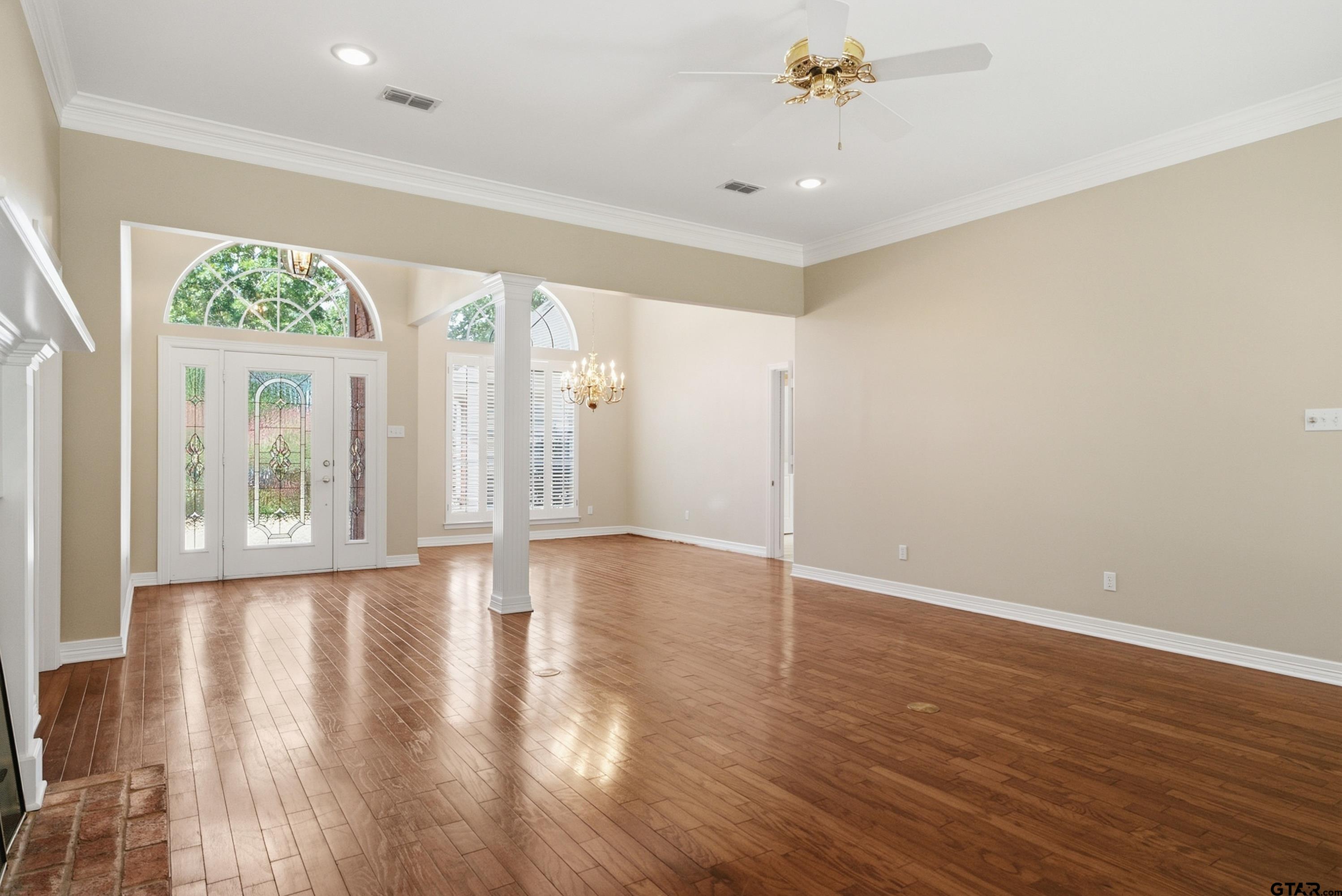 3403 Pinecreek Dr.