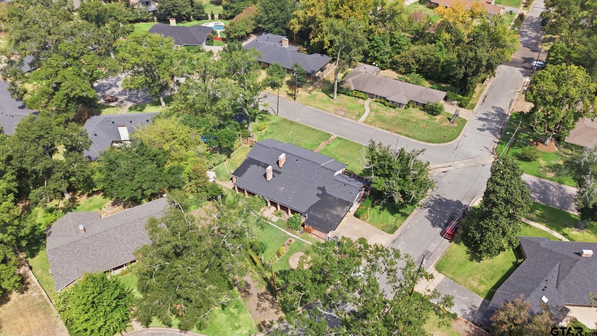 2725 Pecan Dr.