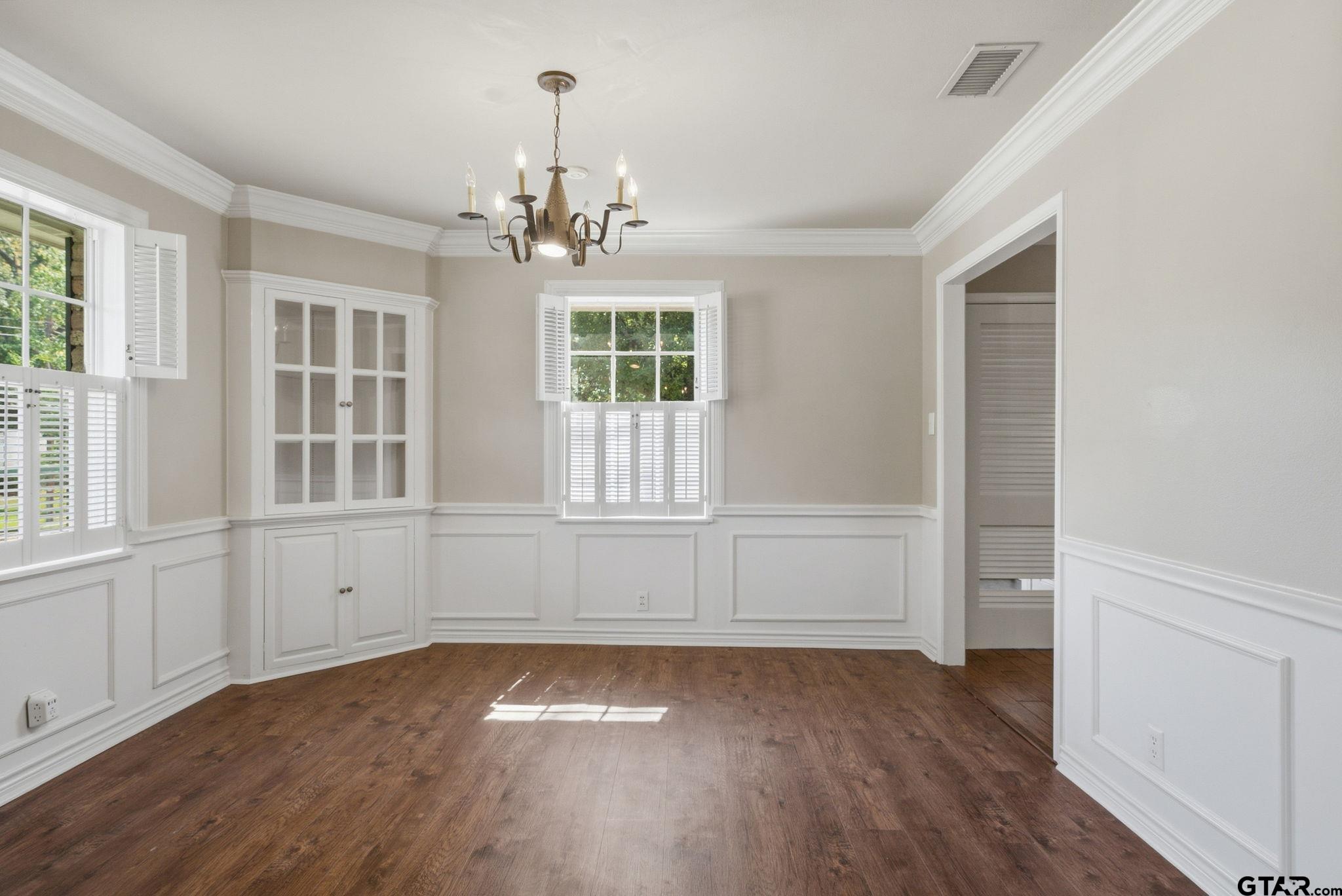 2725 Pecan Dr.