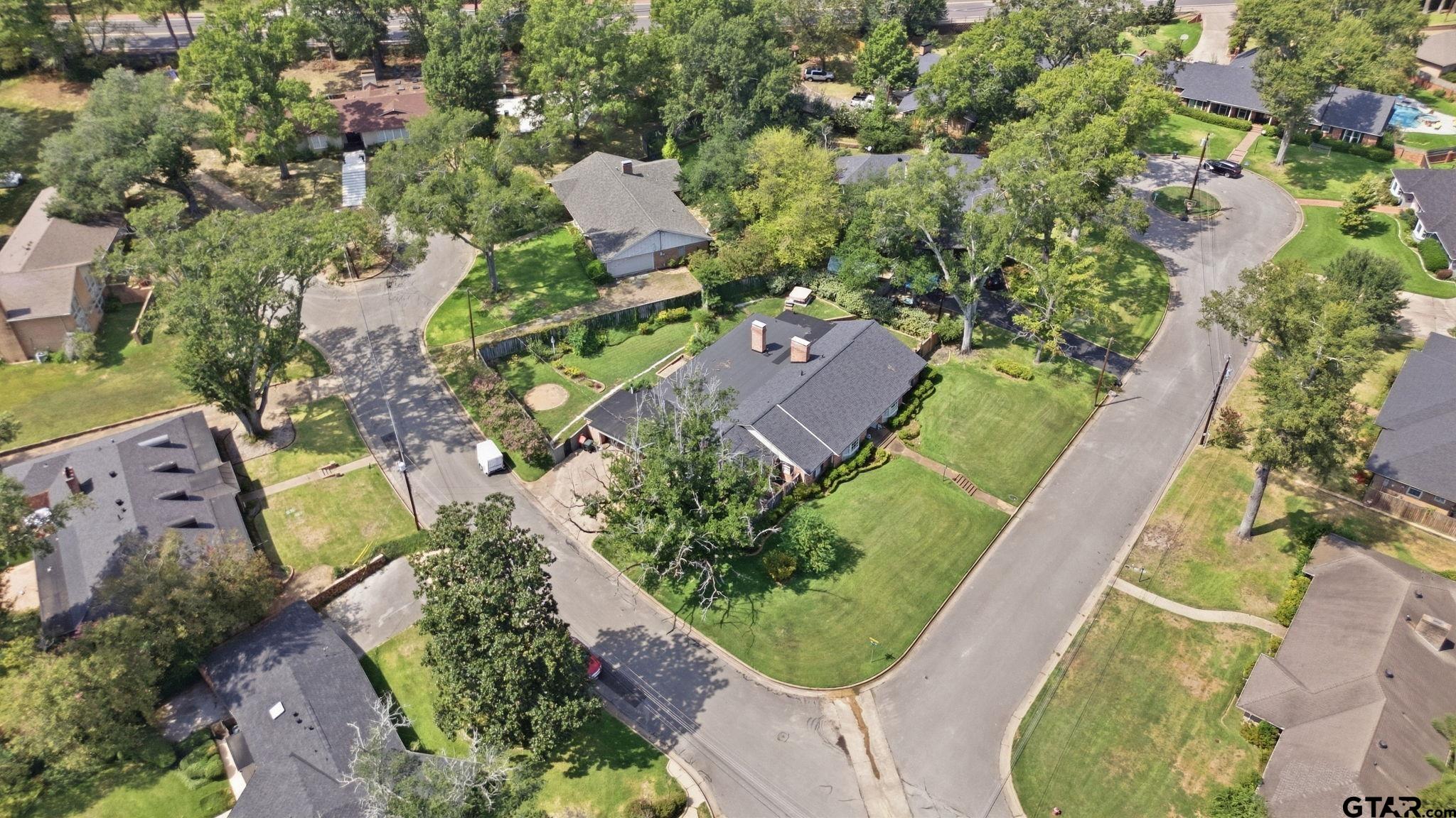 2725 Pecan Dr.