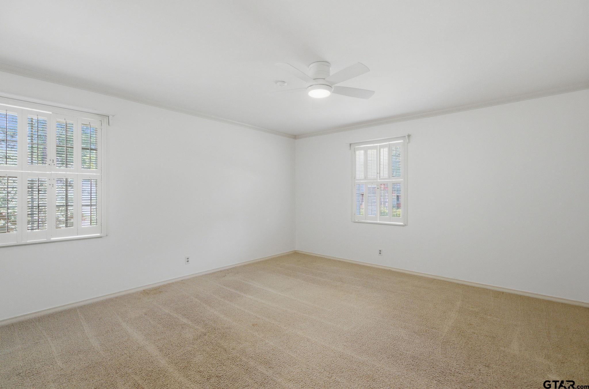 2725 Pecan Dr.