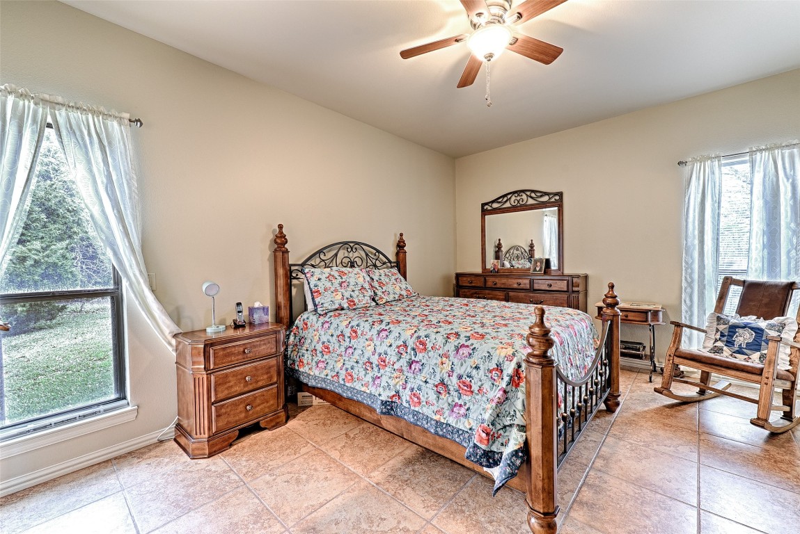 3533 Elizabeth