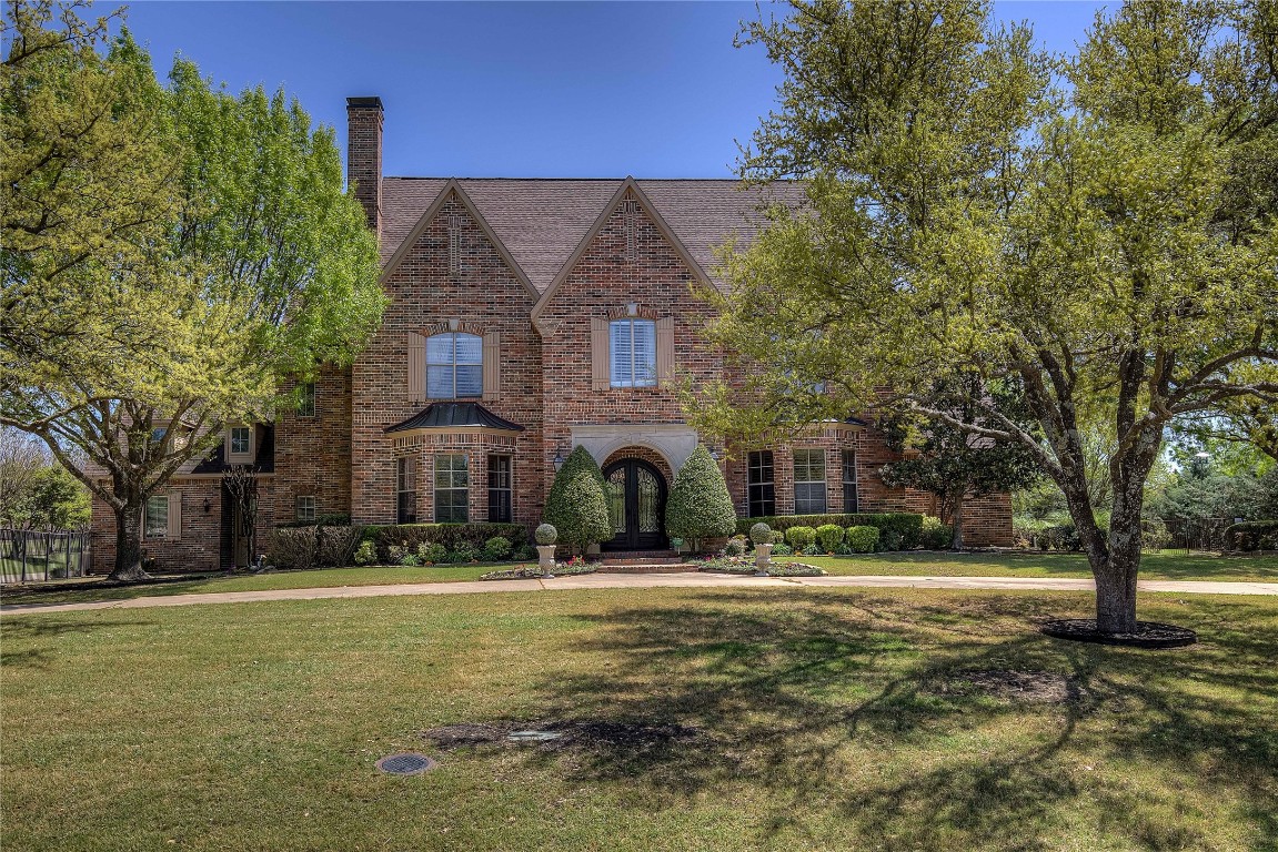 1905 Broken Lance Lane
