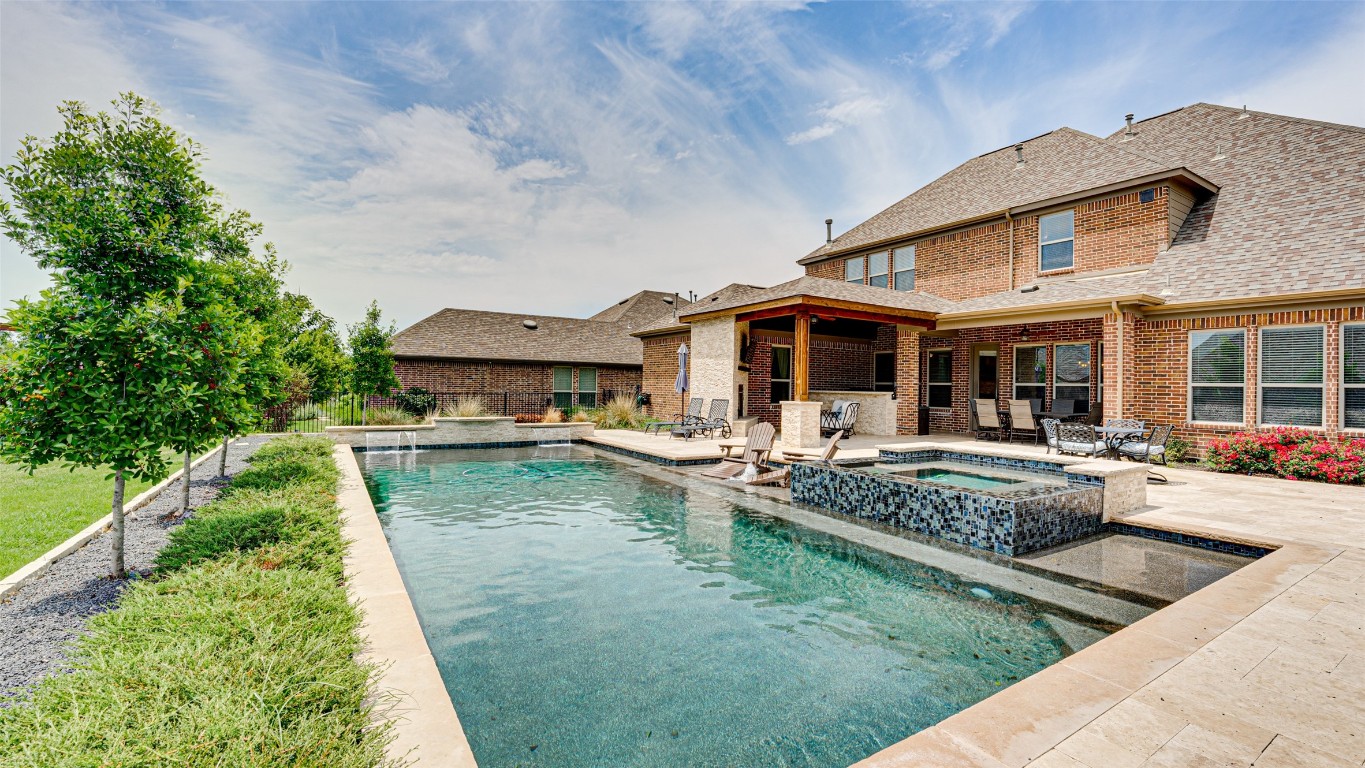 817 Calm Crest Drive