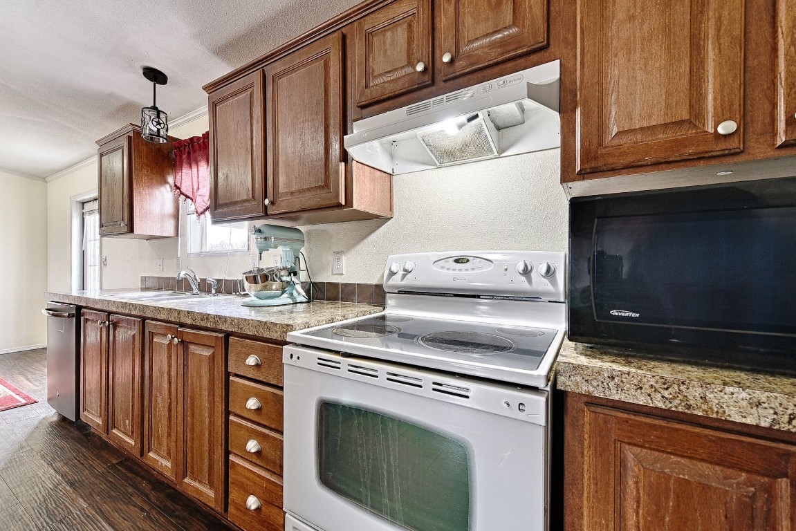 4929 County Road 2714