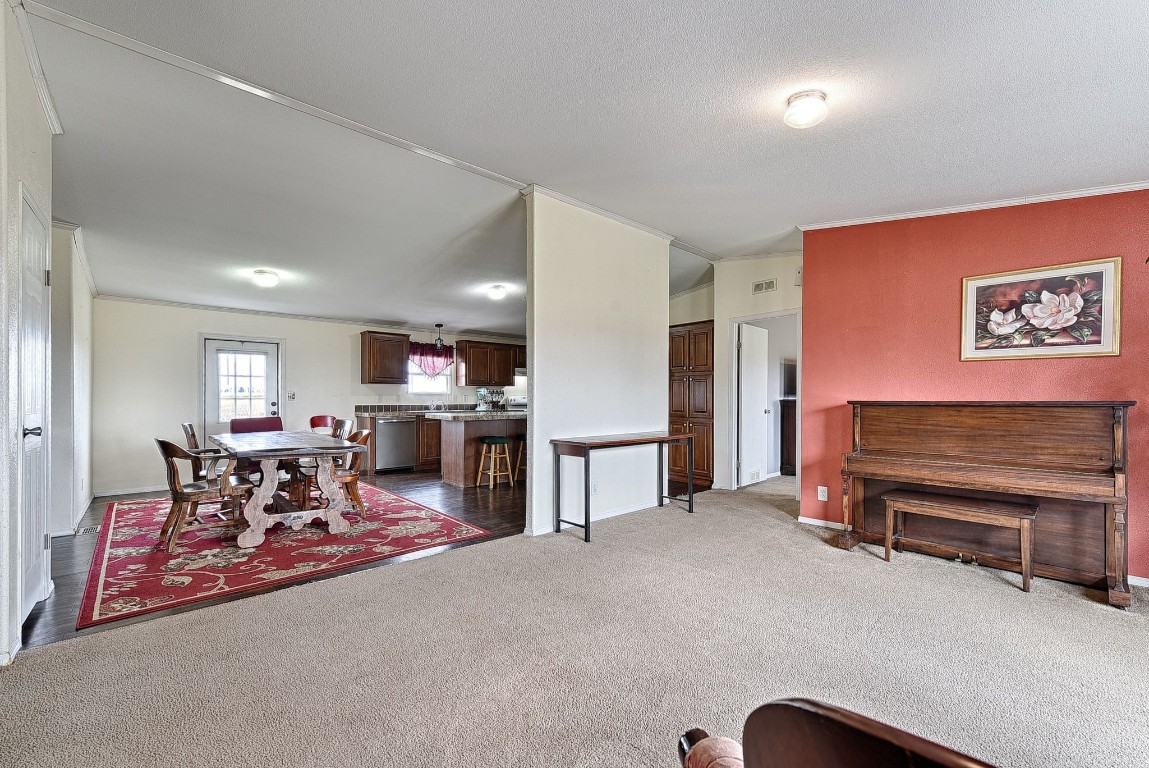 4929 County Road 2714