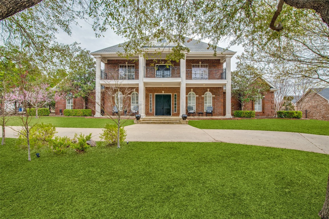 520 Moraine Way