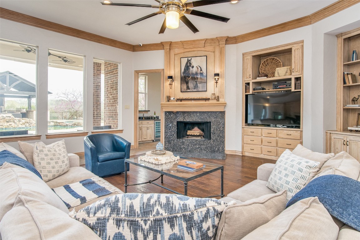 520 Moraine Way