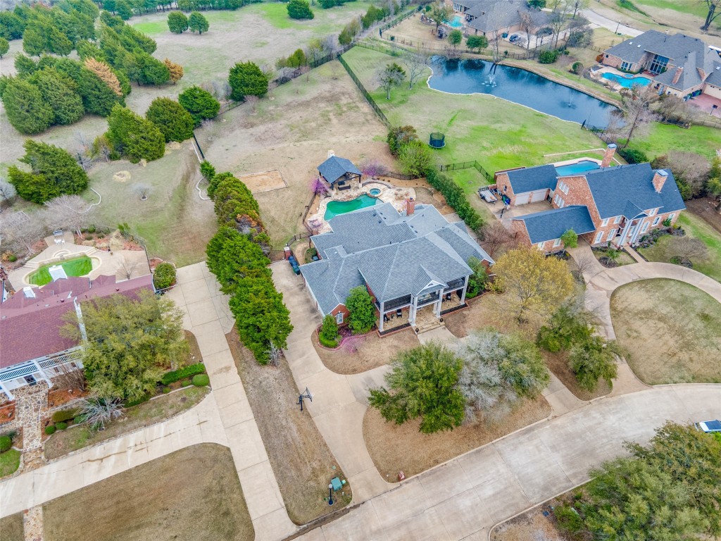 520 Moraine Way