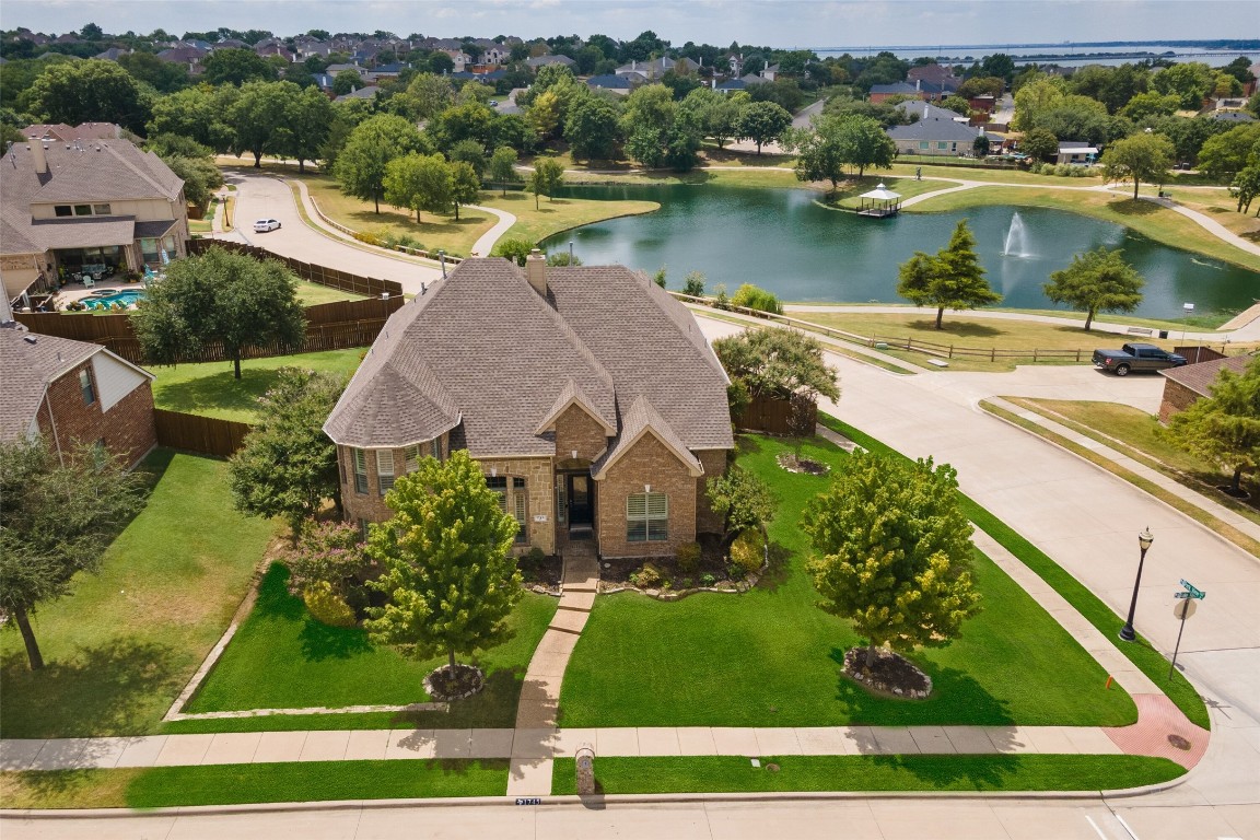 1745 Lake Forest Drive
