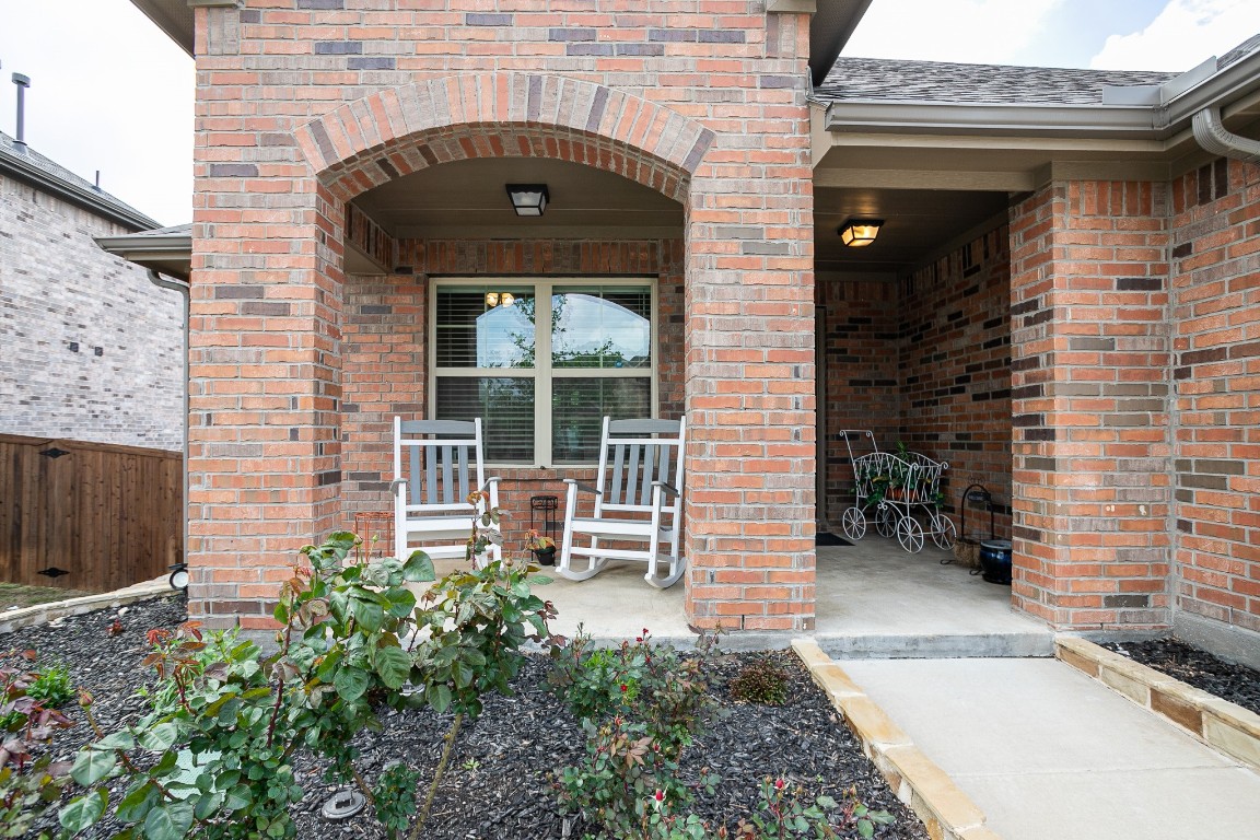 231 Red Oak Drive