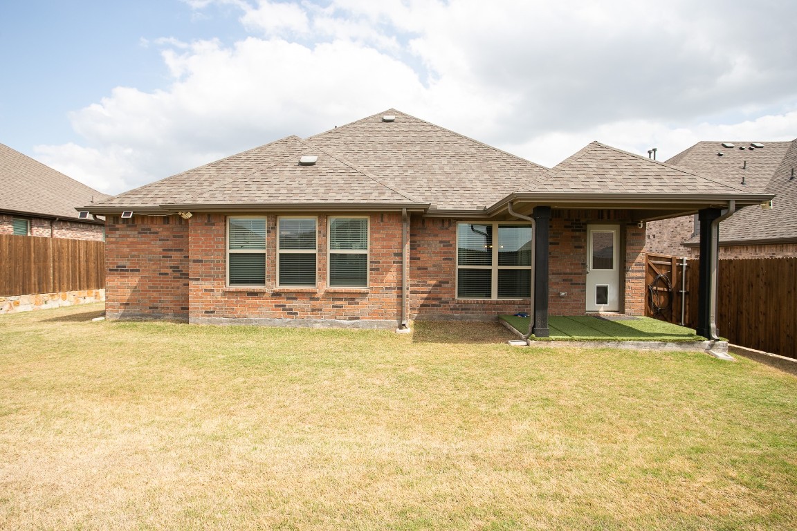 231 Red Oak Drive