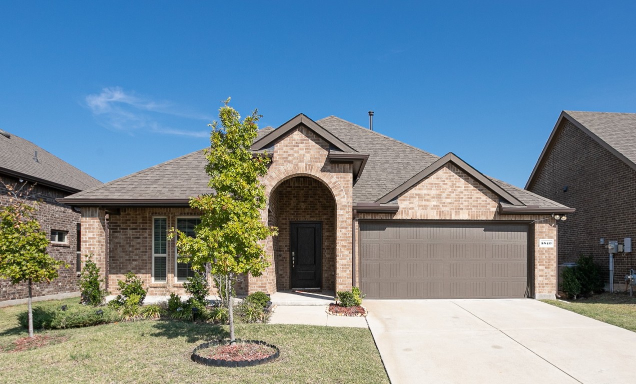 5840 Melville Lane