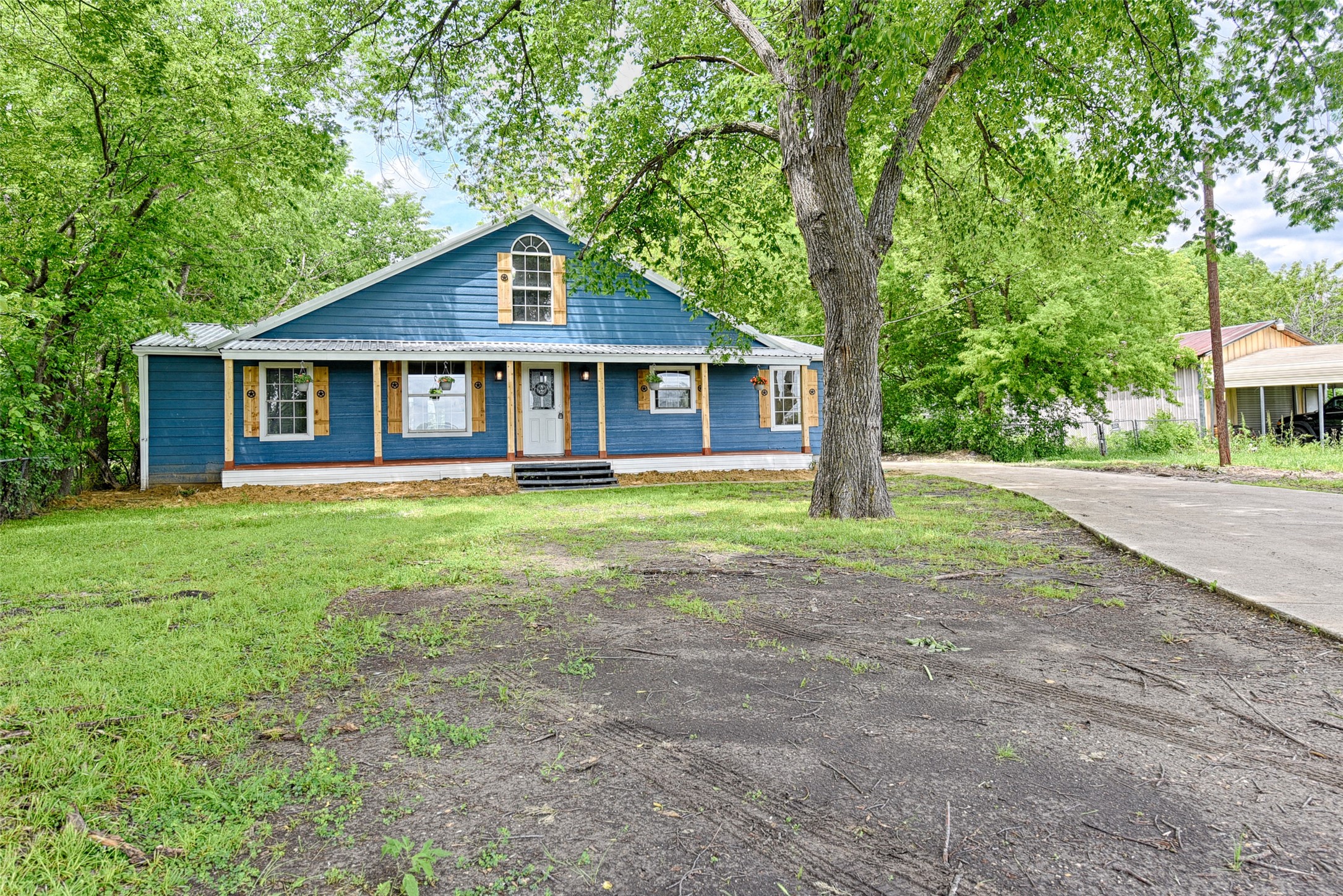 11601 Walnut Lane