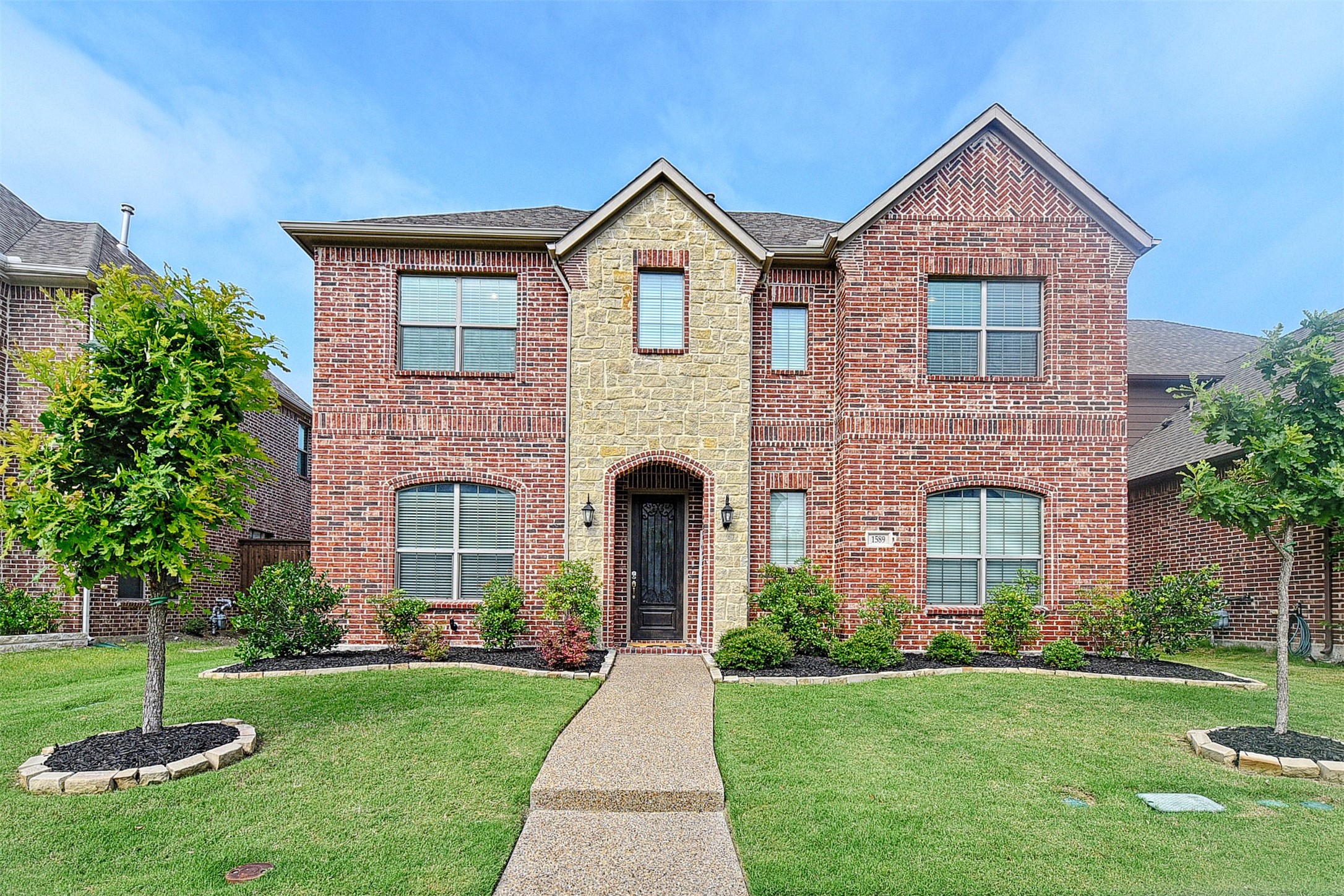 1589 Cromwell Court