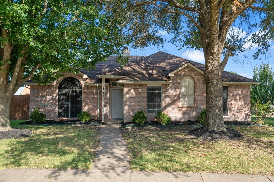 8205 Quail Court