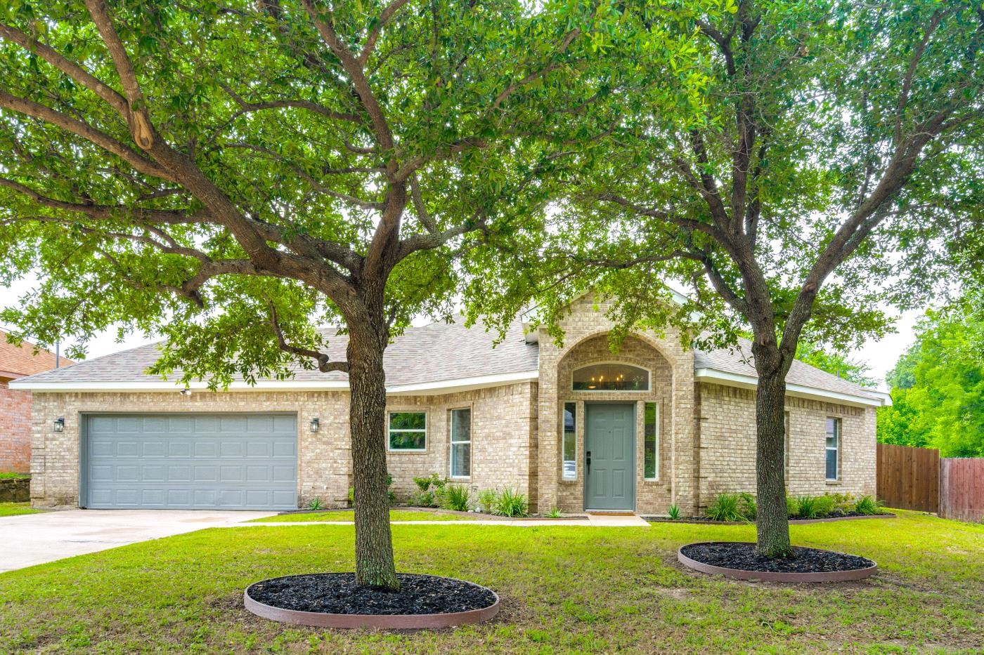 2230 Larry Drive