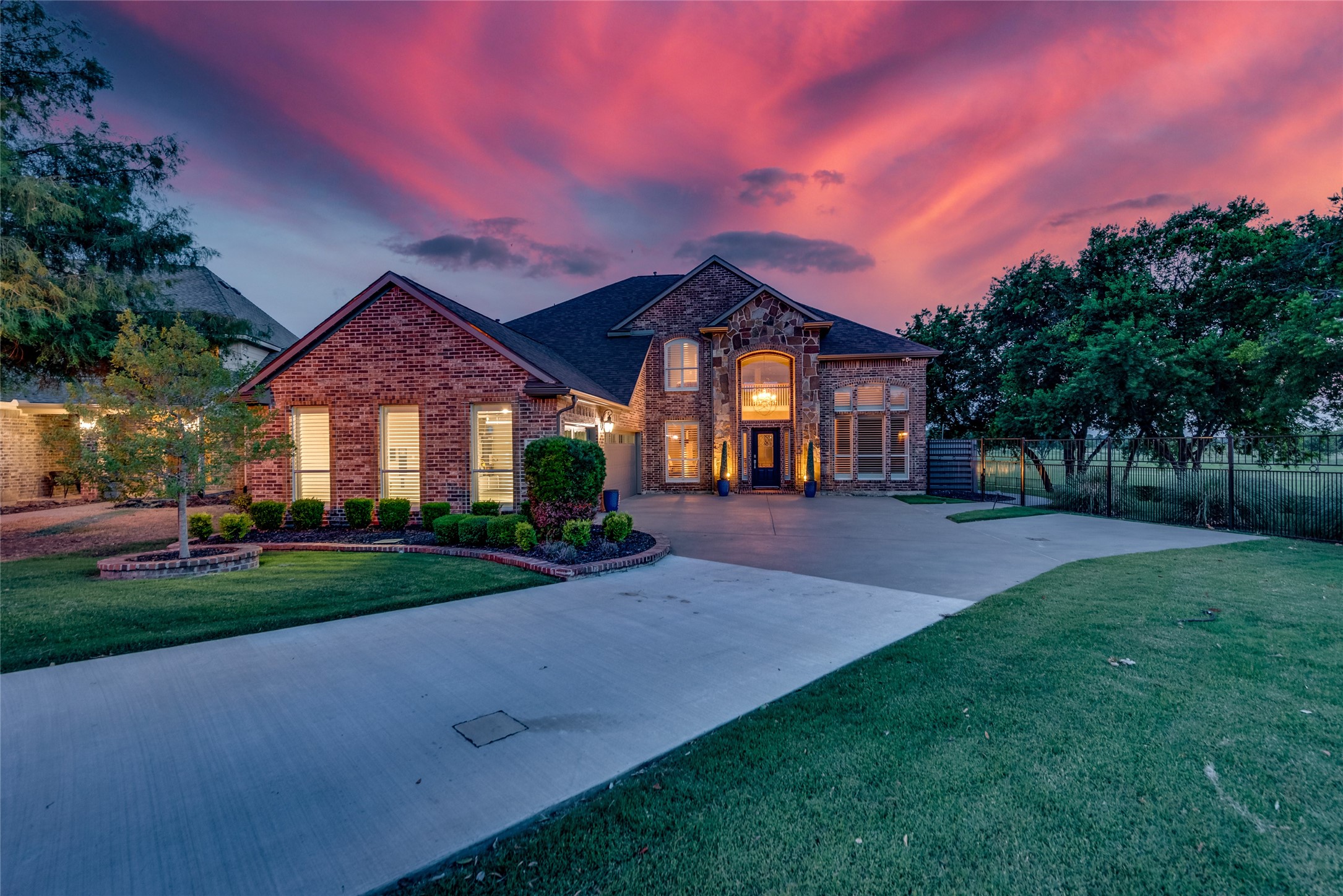1801 ISLE ROYALE Drive