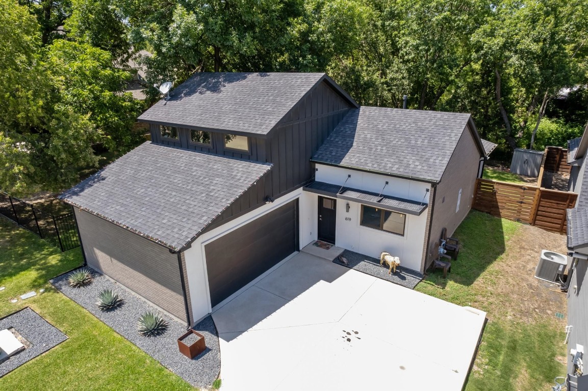 619 E Boydstun Avenue