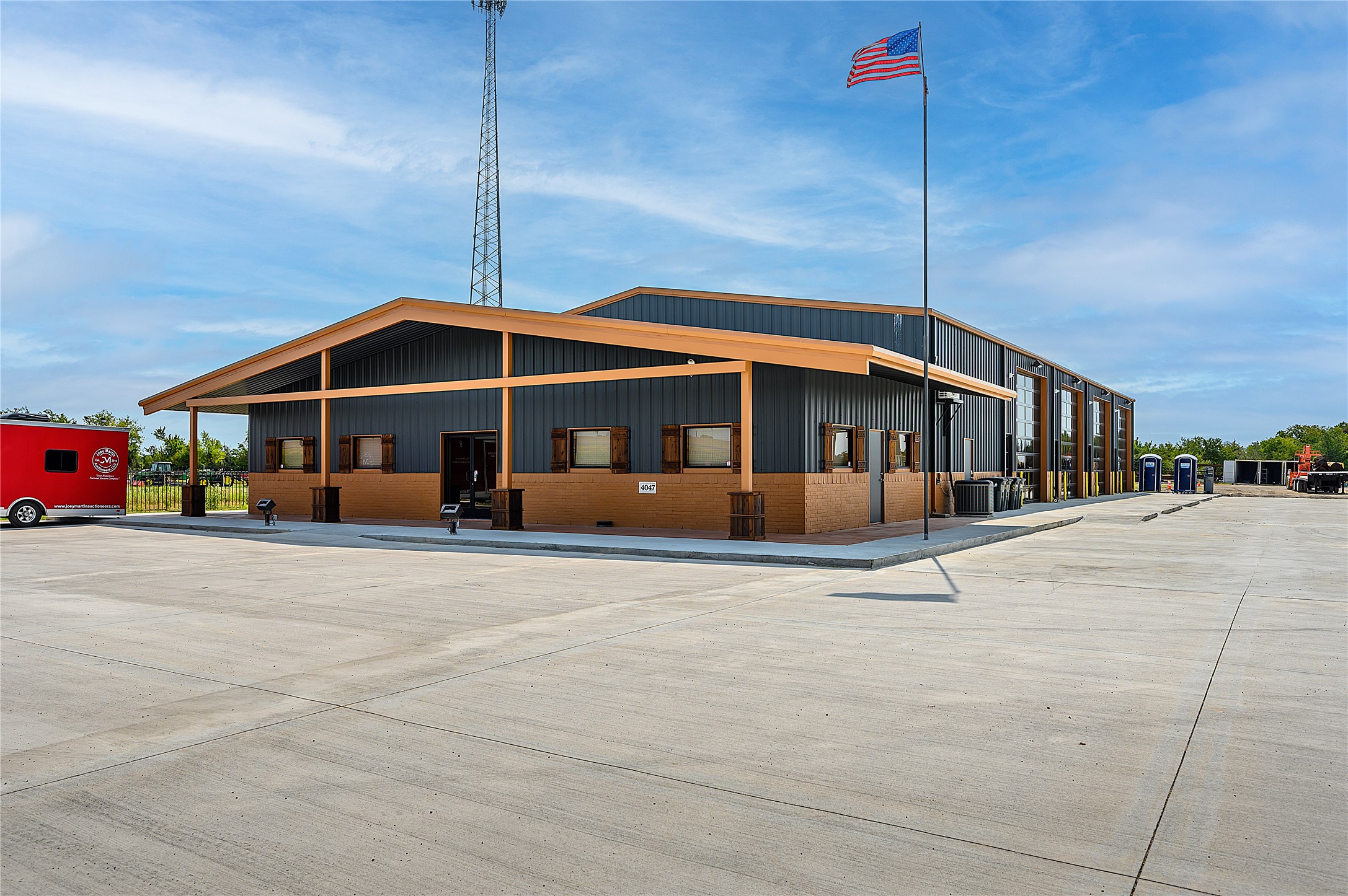 4047 Interstate 30 W