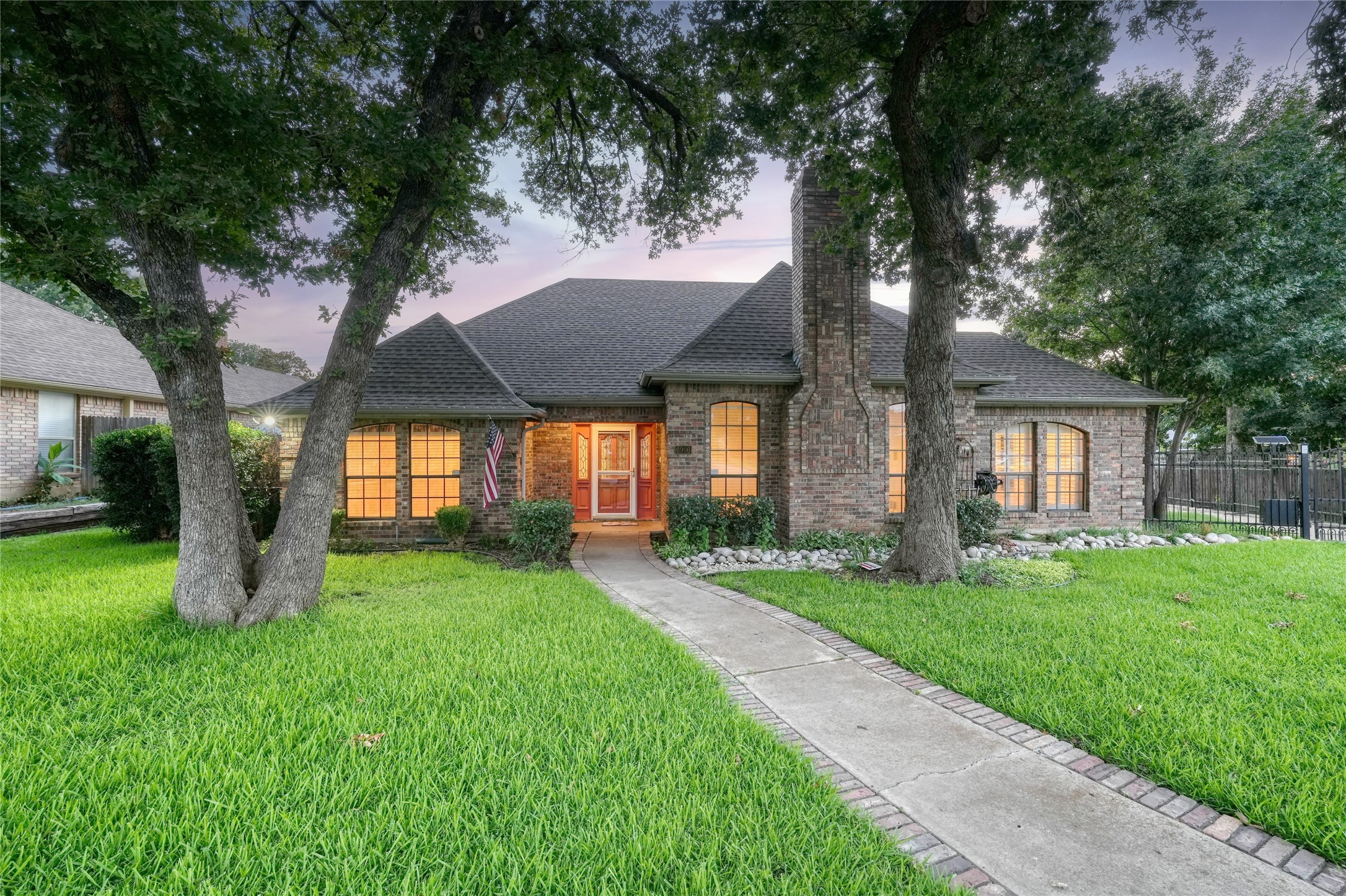 6906 Trapper Court